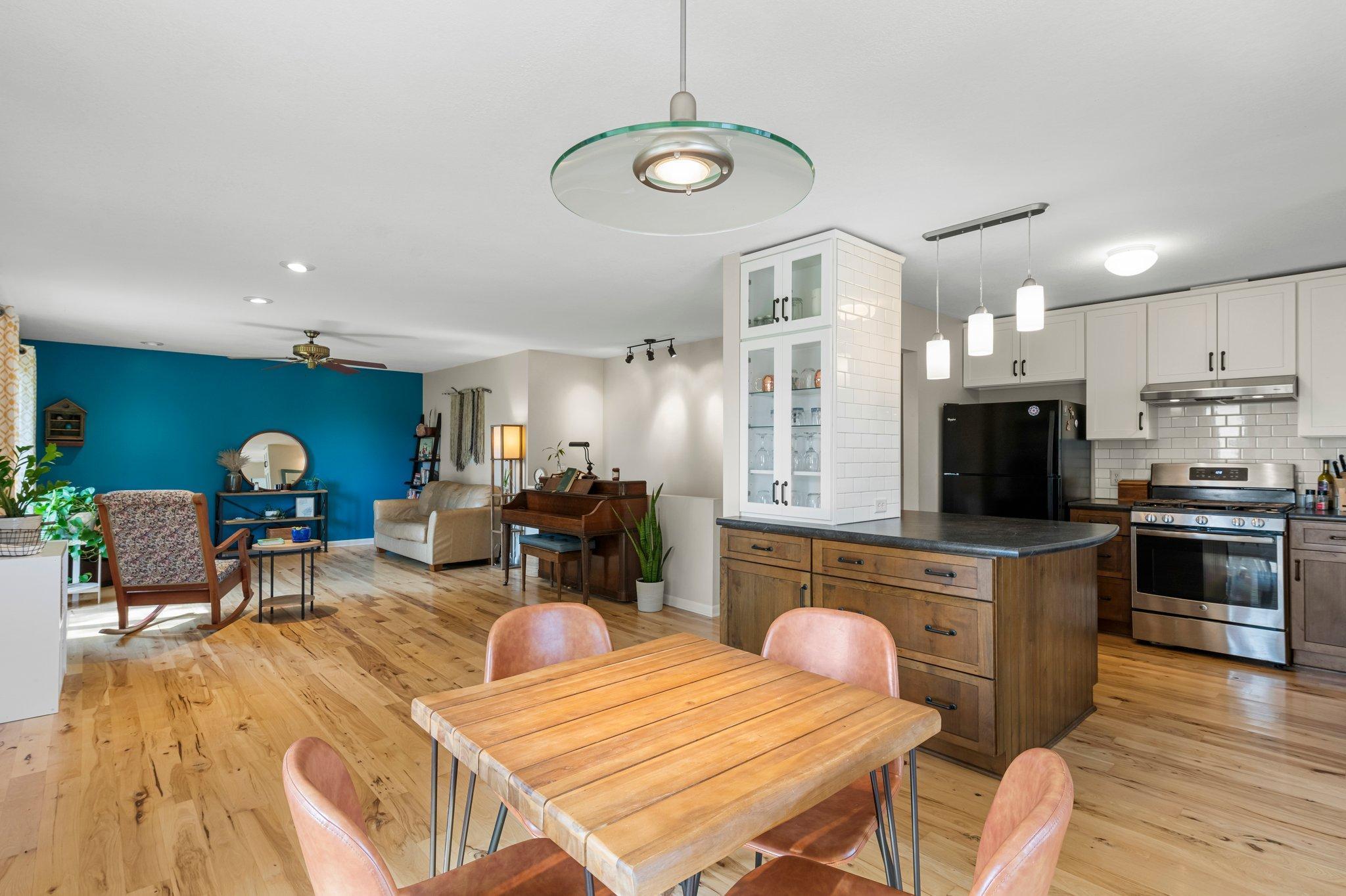 50405 Arbor Avenue W