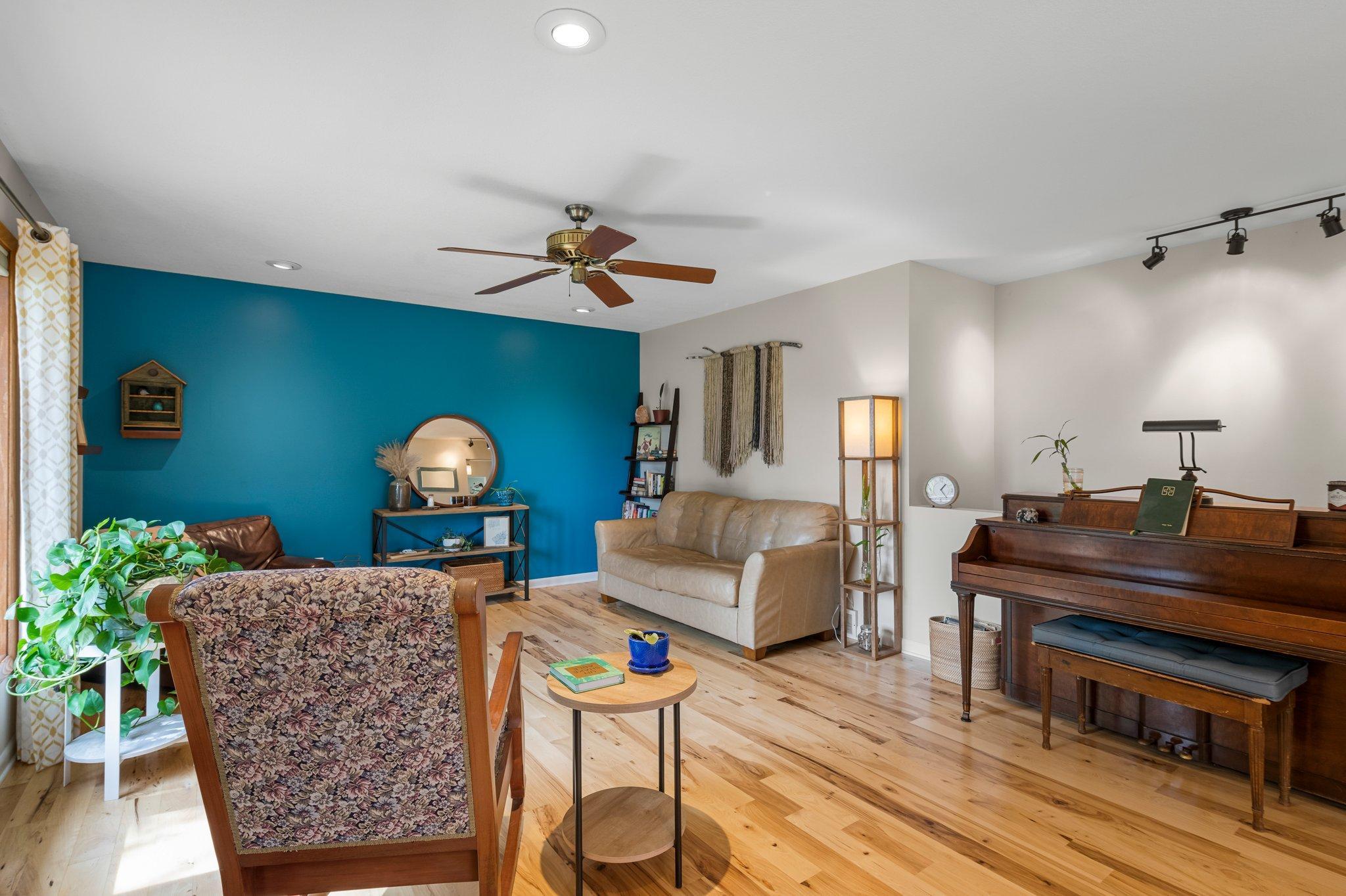 50405 Arbor Avenue W