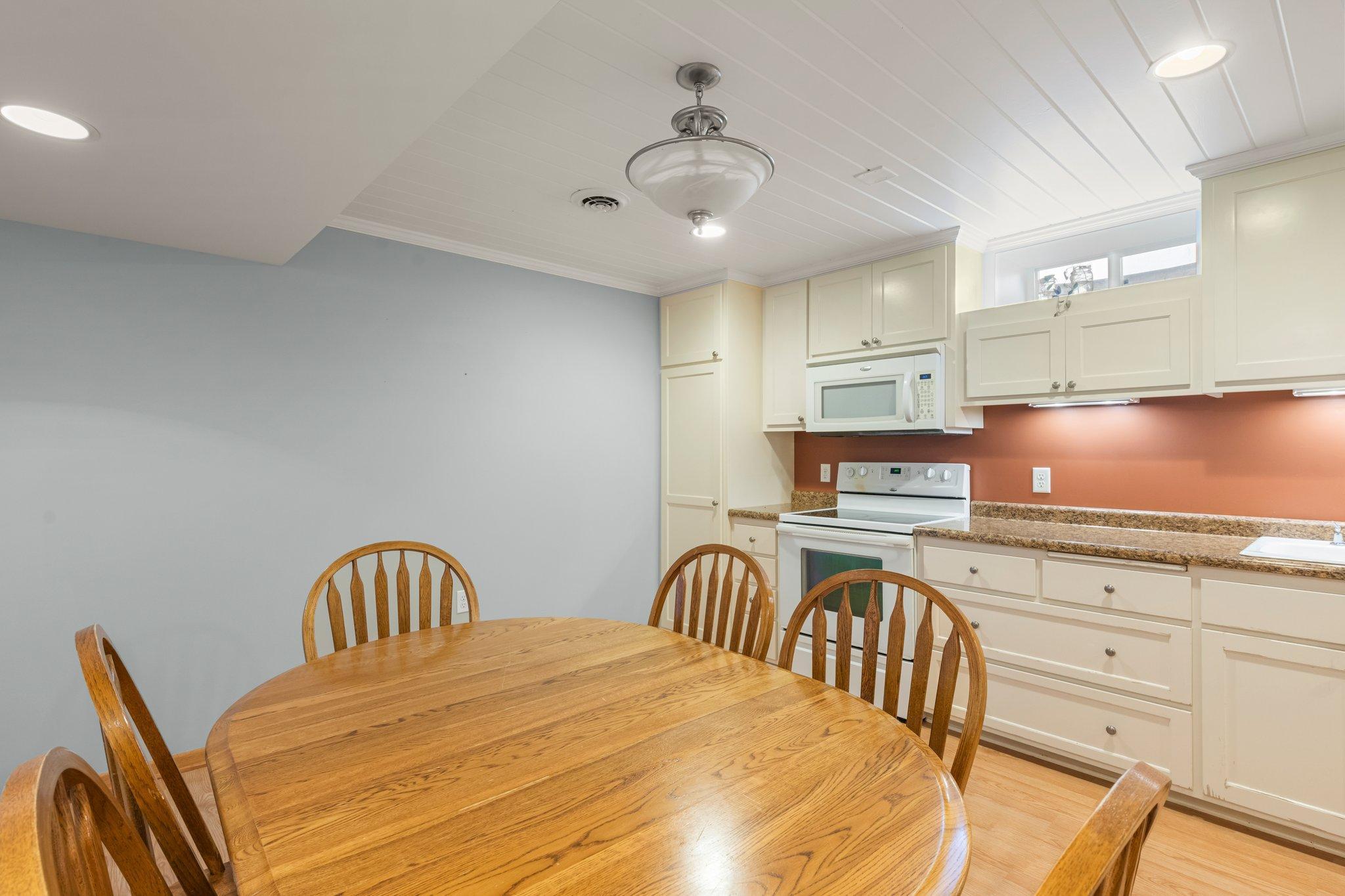 50405 Arbor Avenue W