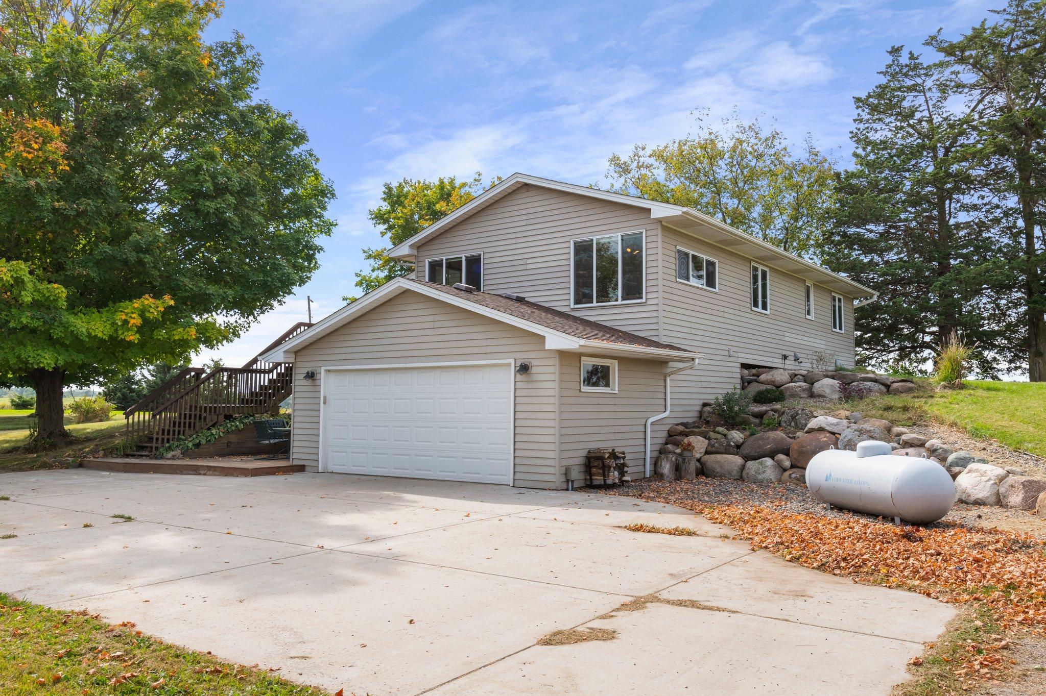 50405 Arbor Avenue W