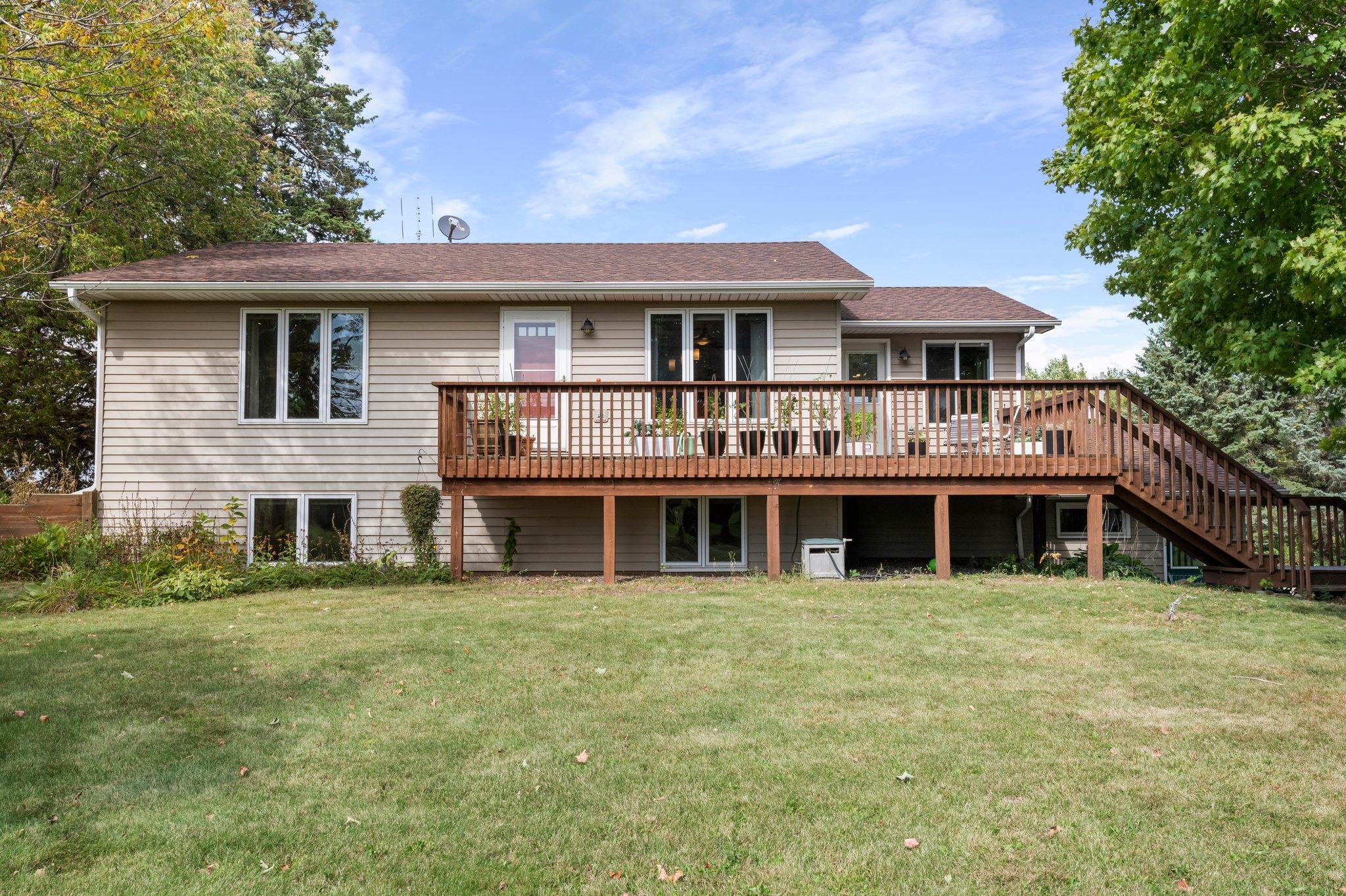 50405 Arbor Avenue W