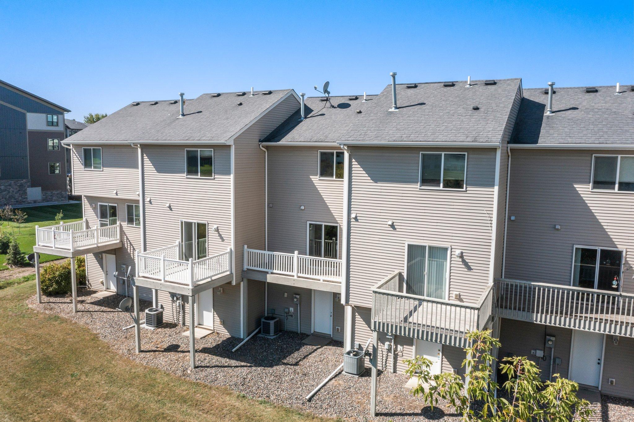 1890 Buchanan Street SE