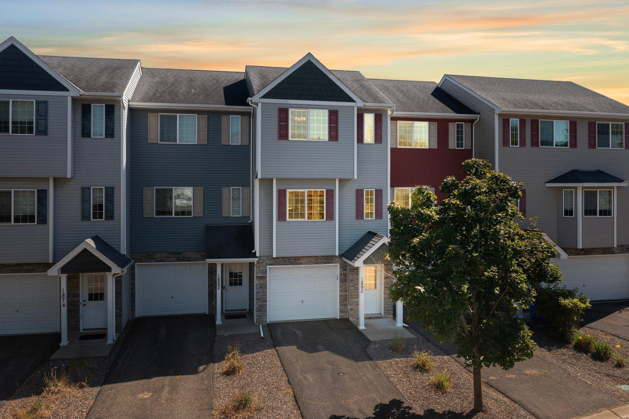 1890 Buchanan Street SE