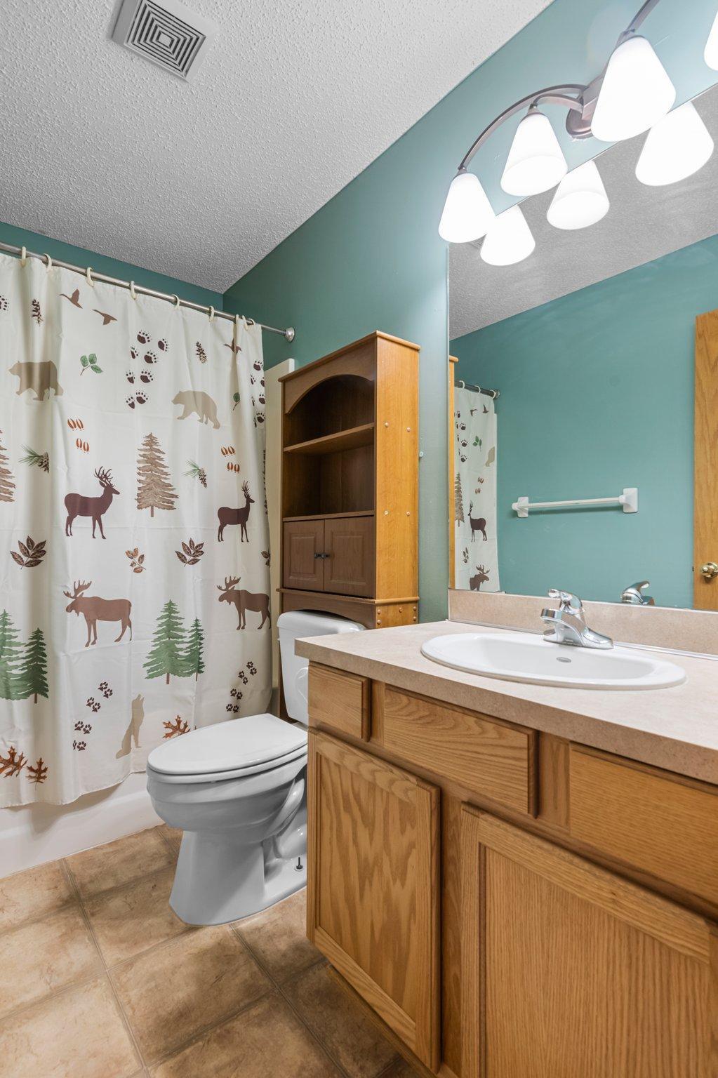 1890 Buchanan Street SE