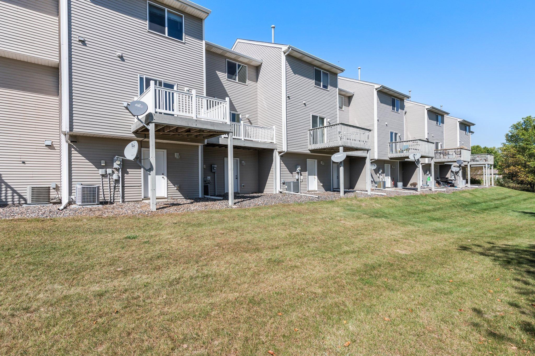 1890 Buchanan Street SE