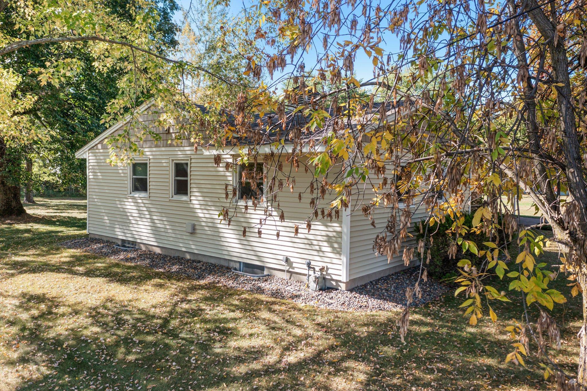 3652 413th Avenue NE