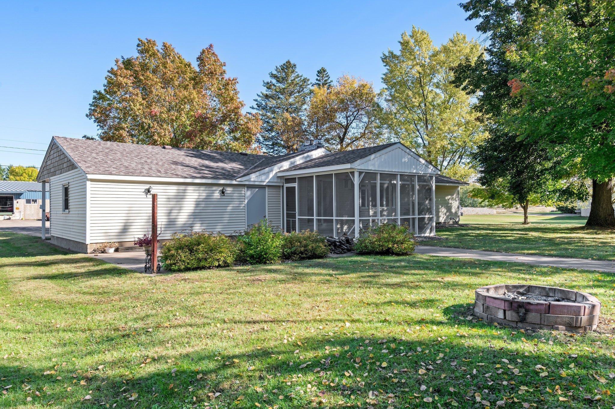 3652 413th Avenue NE