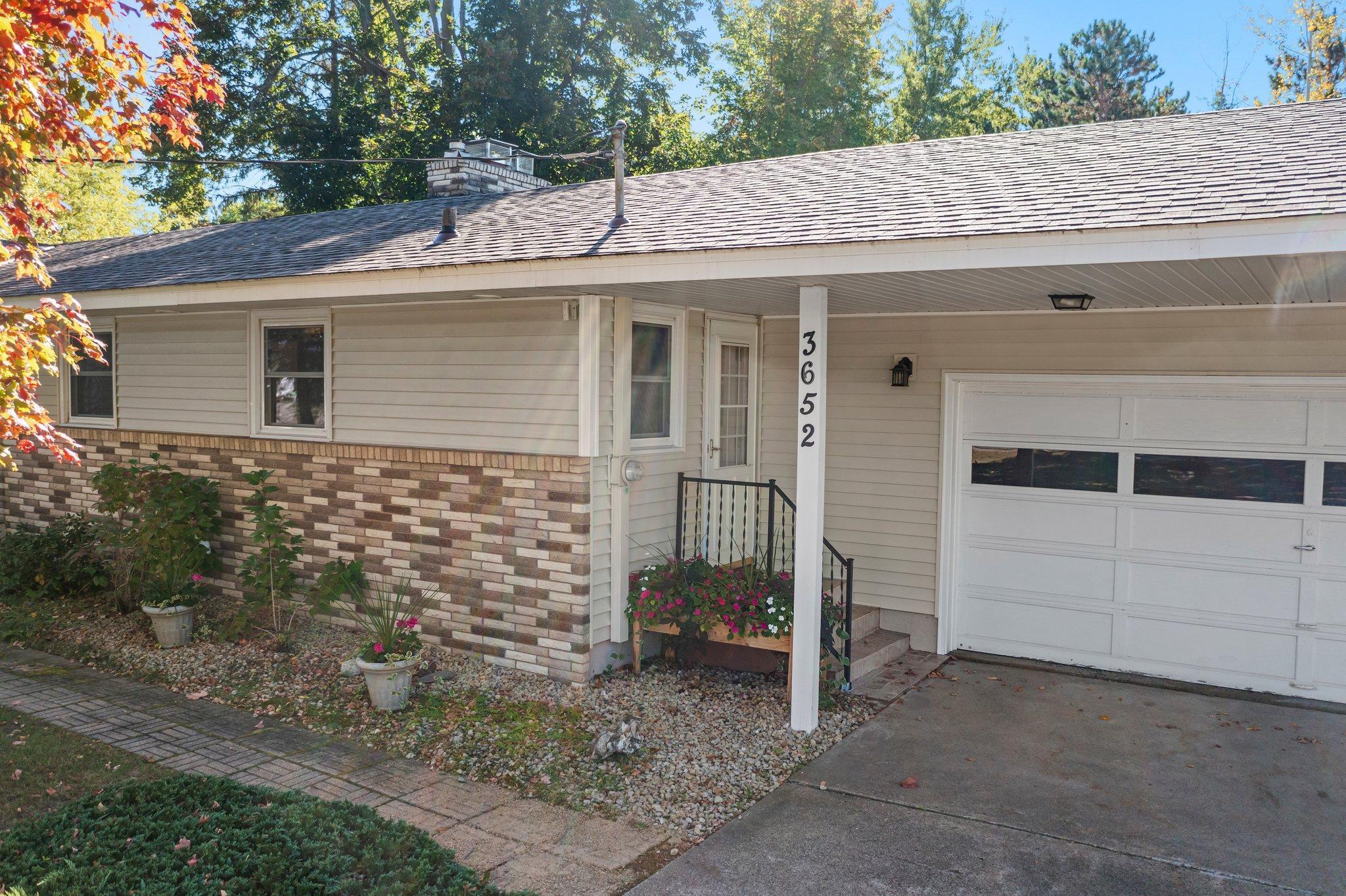 3652 413th Avenue NE