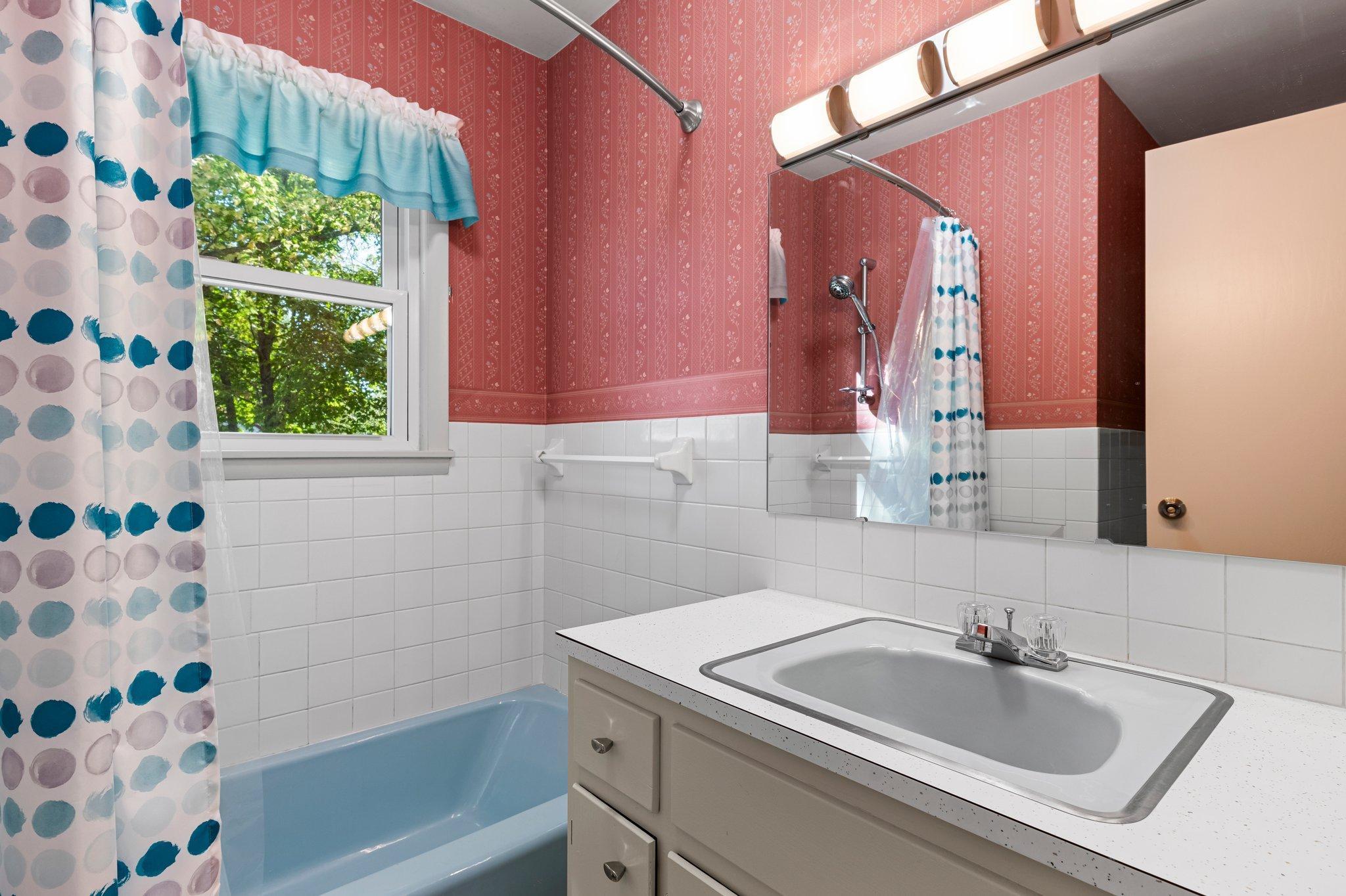 3652 413th Avenue NE