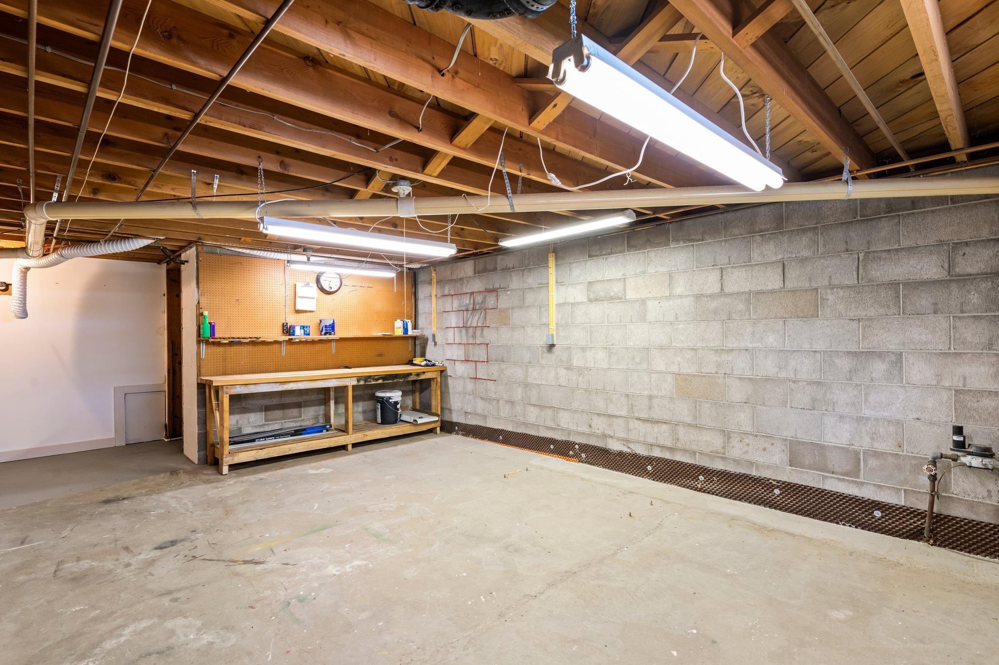 3652 413th Avenue NE