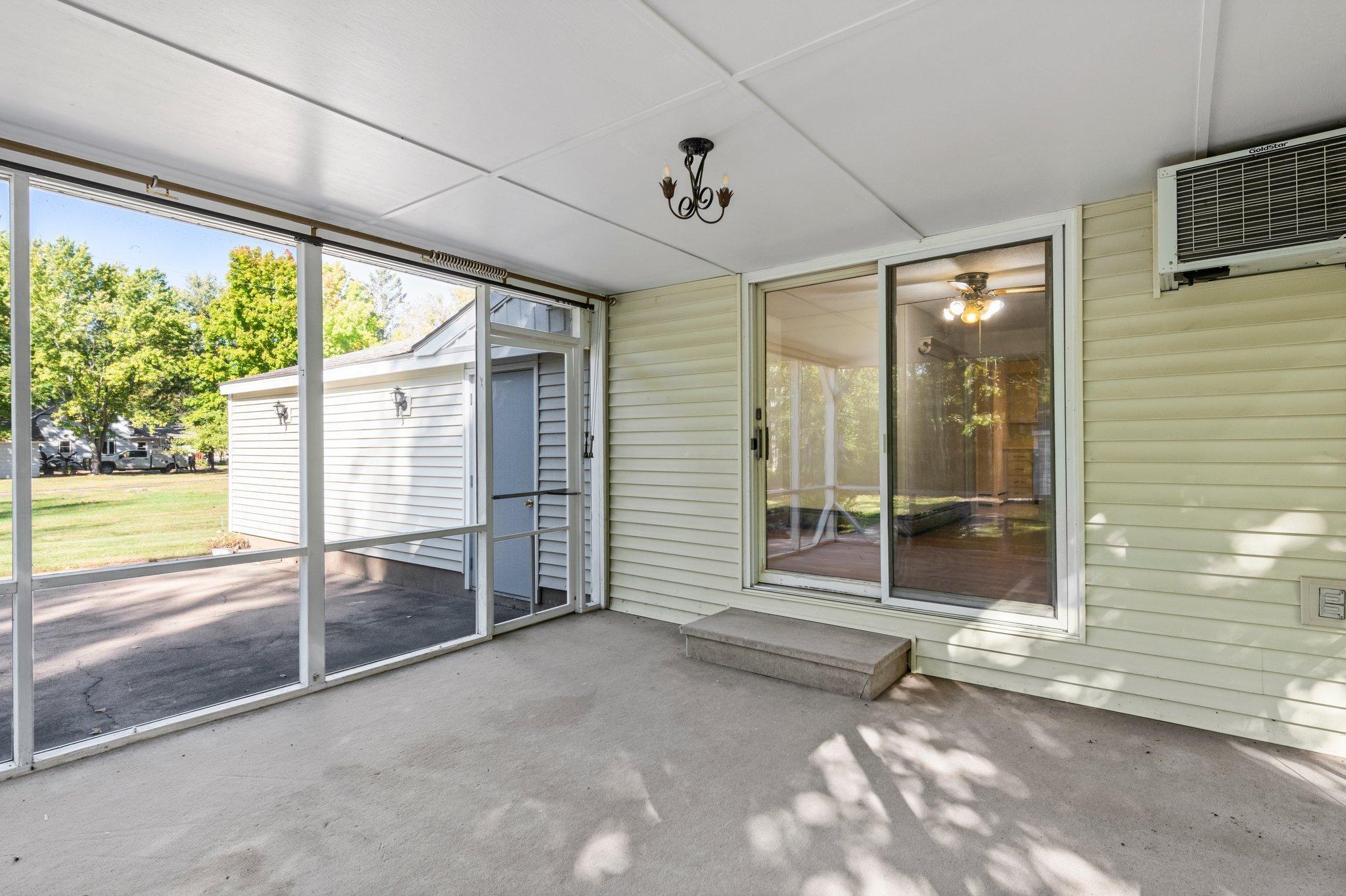 3652 413th Avenue NE