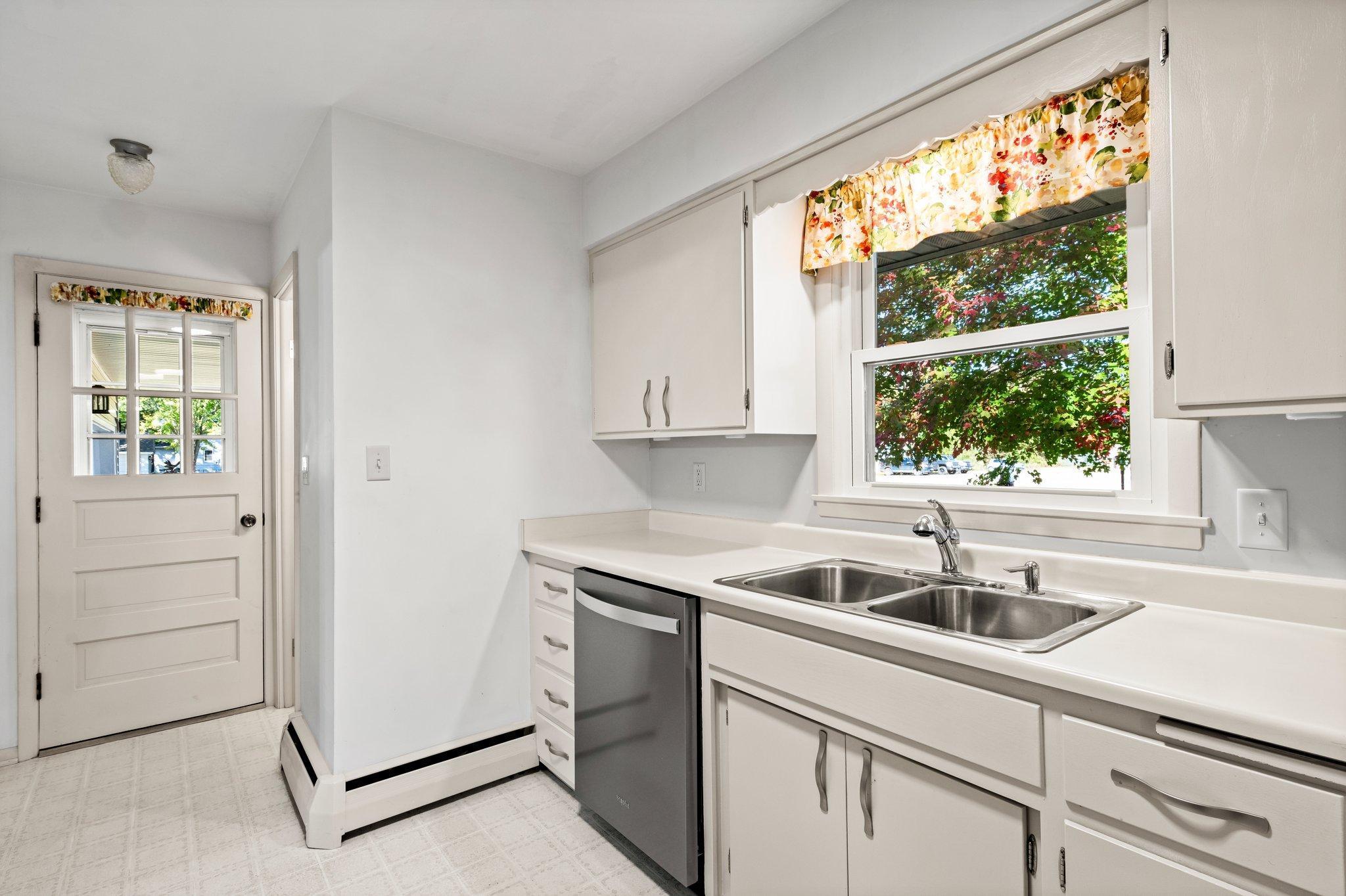 3652 413th Avenue NE