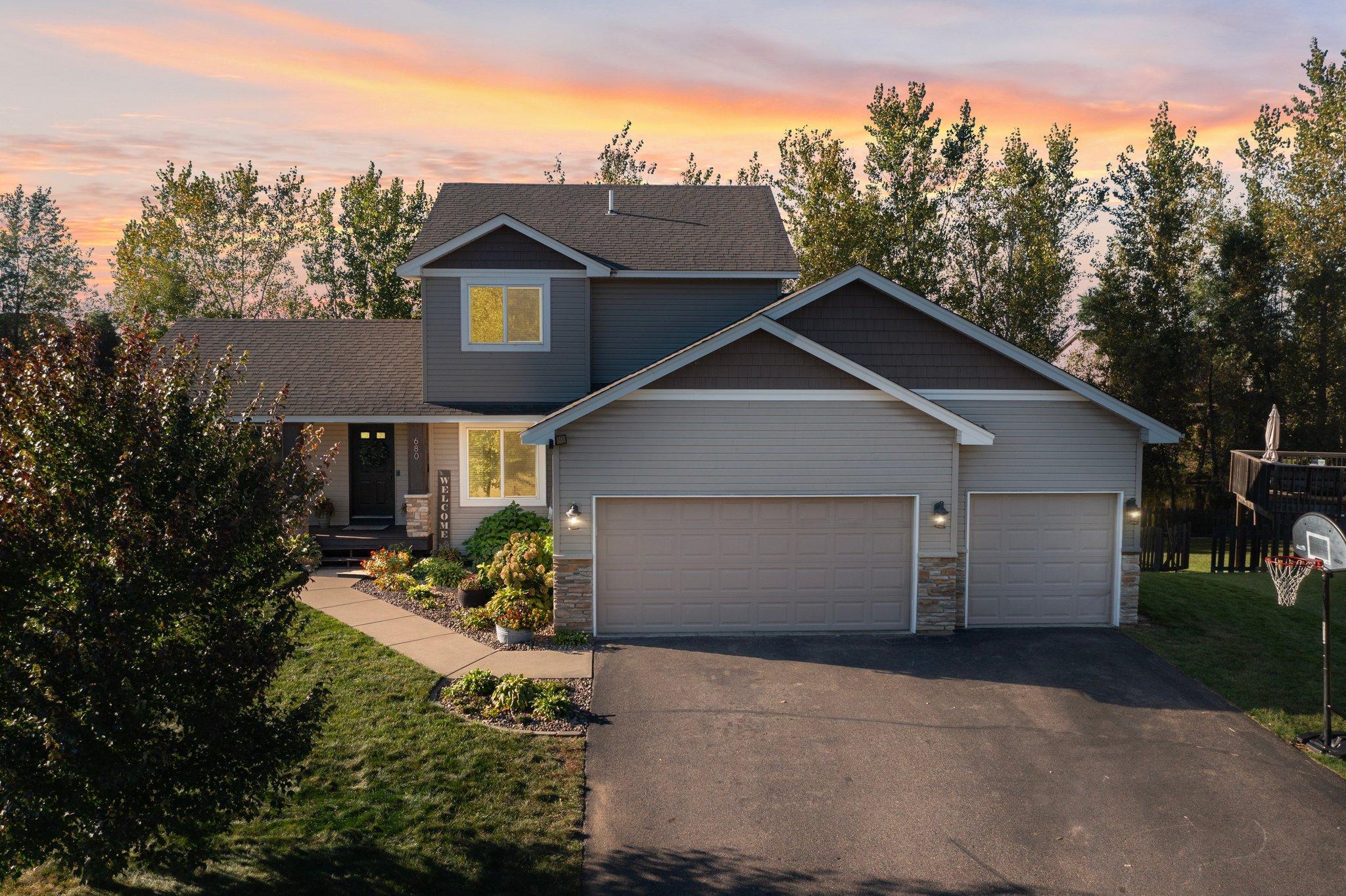 680 Elins Lake Road SE