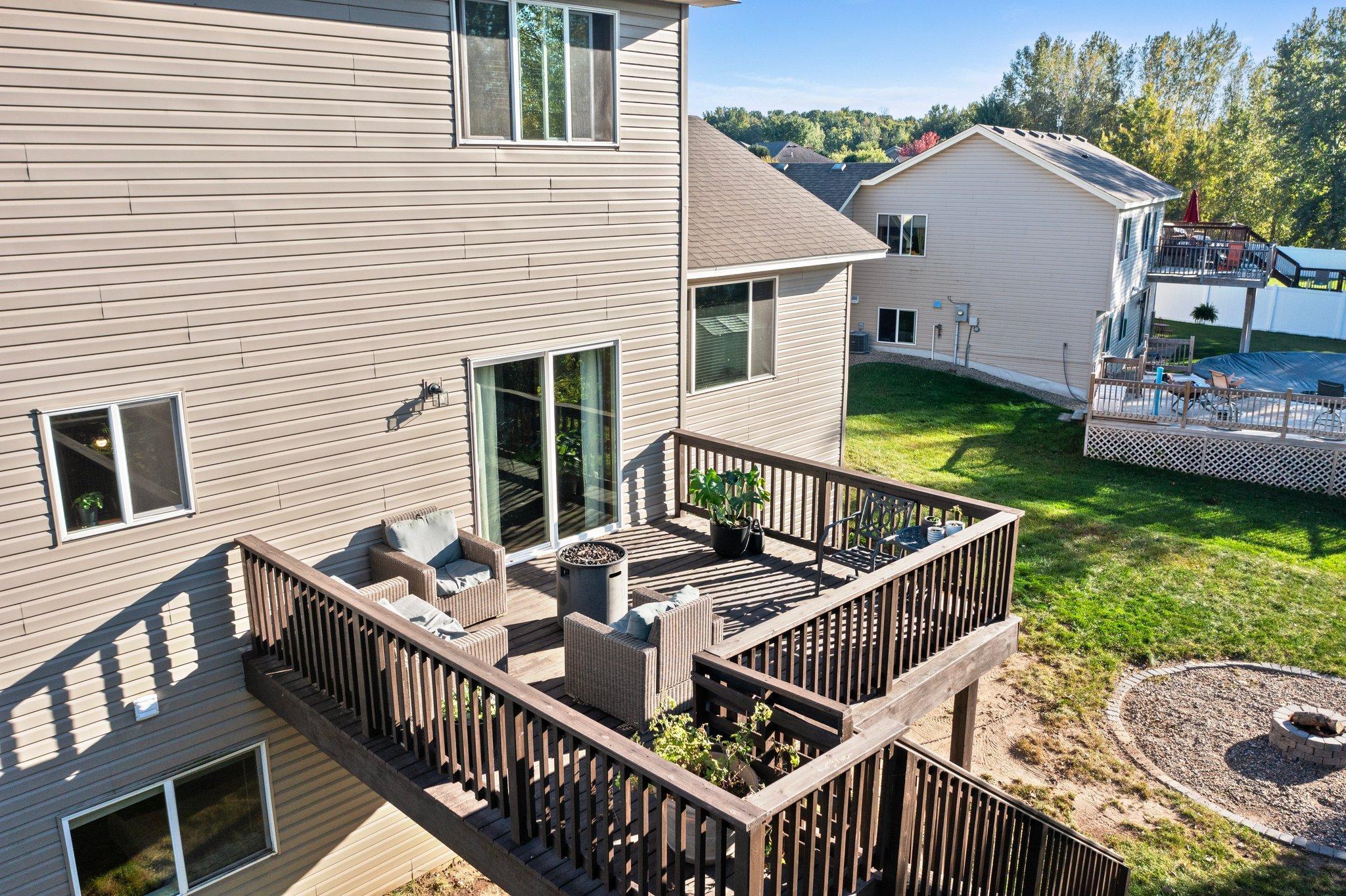 680 Elins Lake Road SE