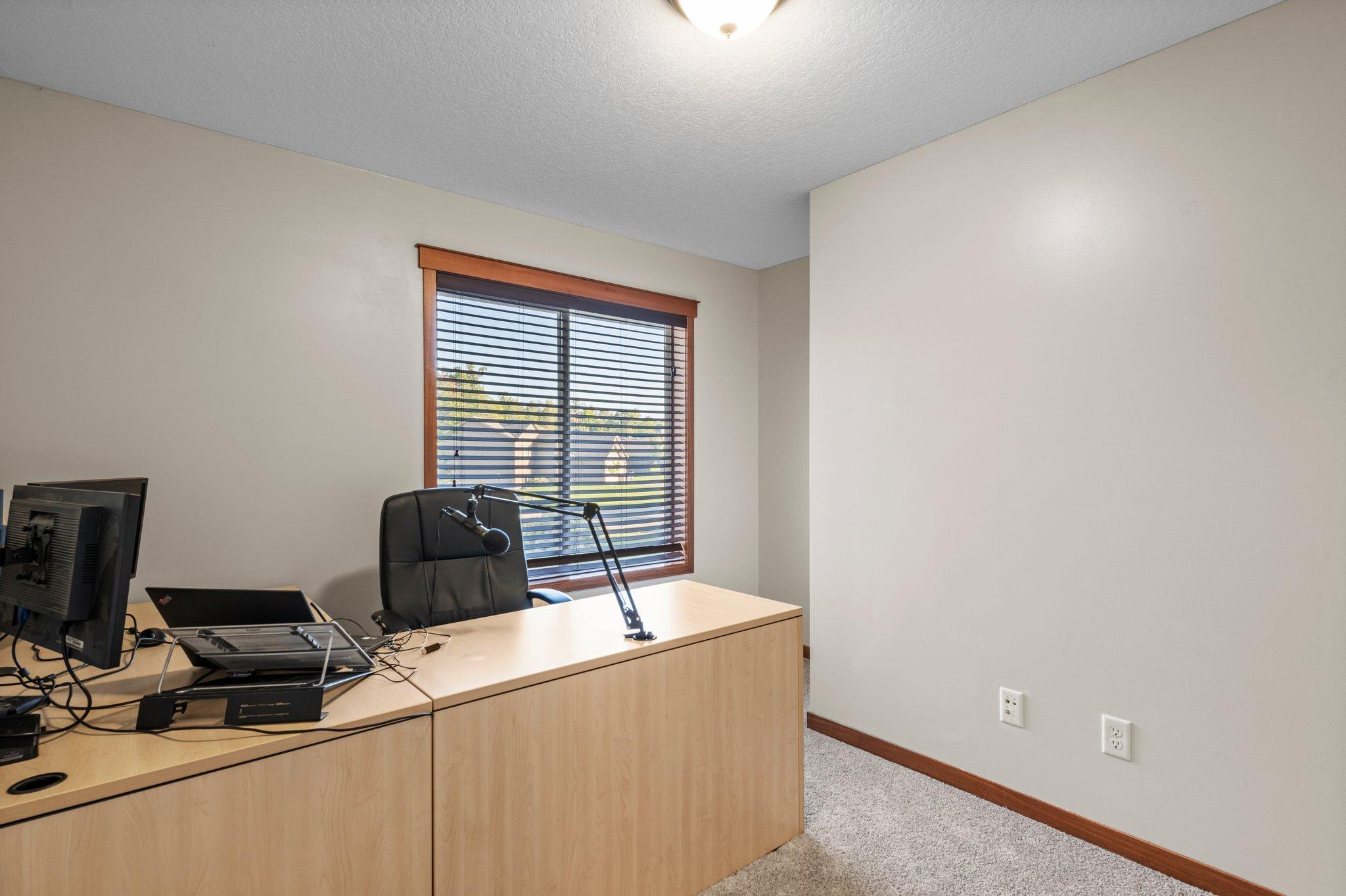 680 Elins Lake Road SE