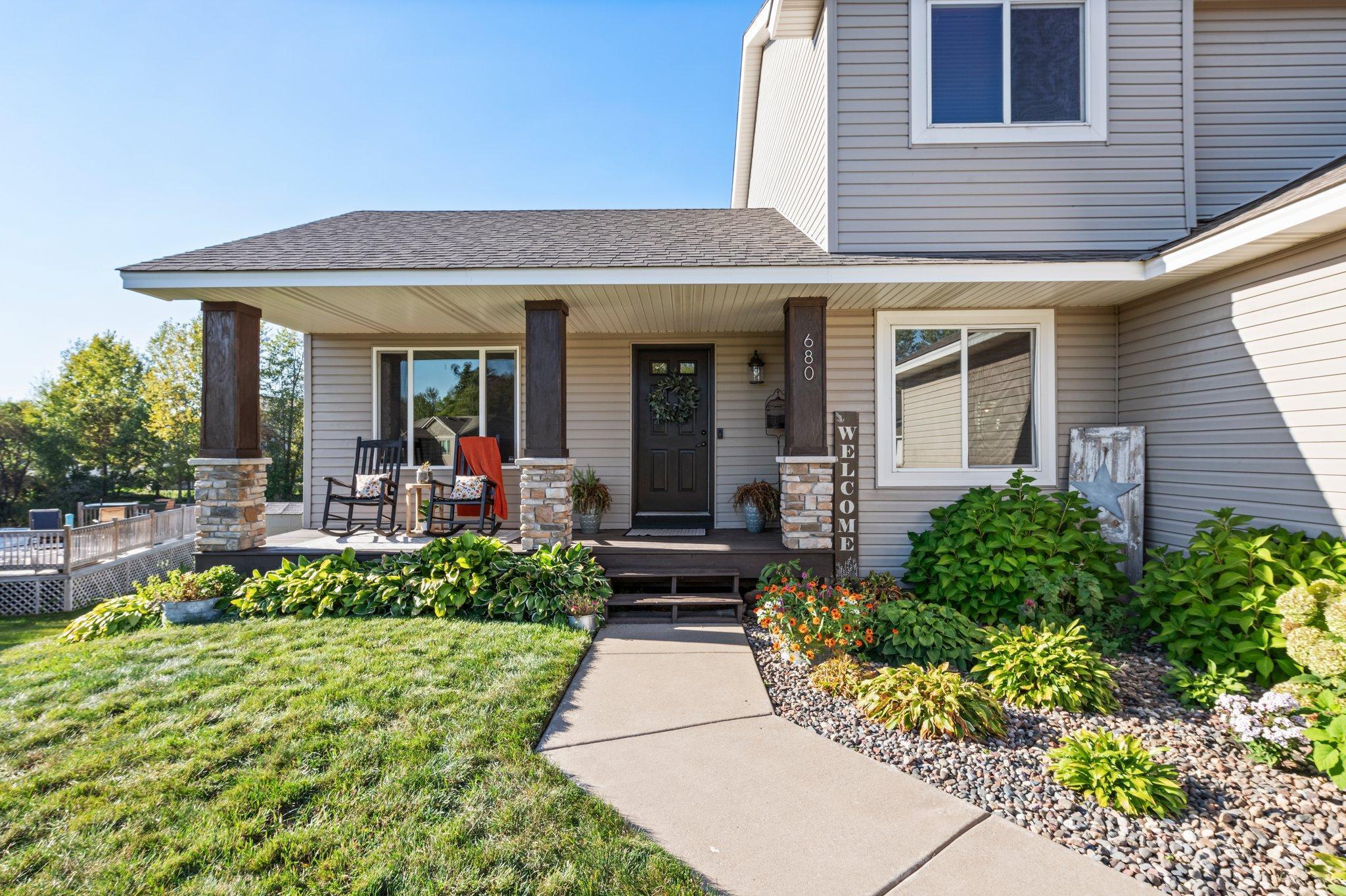 680 Elins Lake Road SE