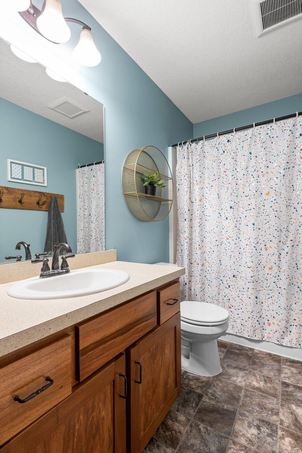 680 Elins Lake Road SE