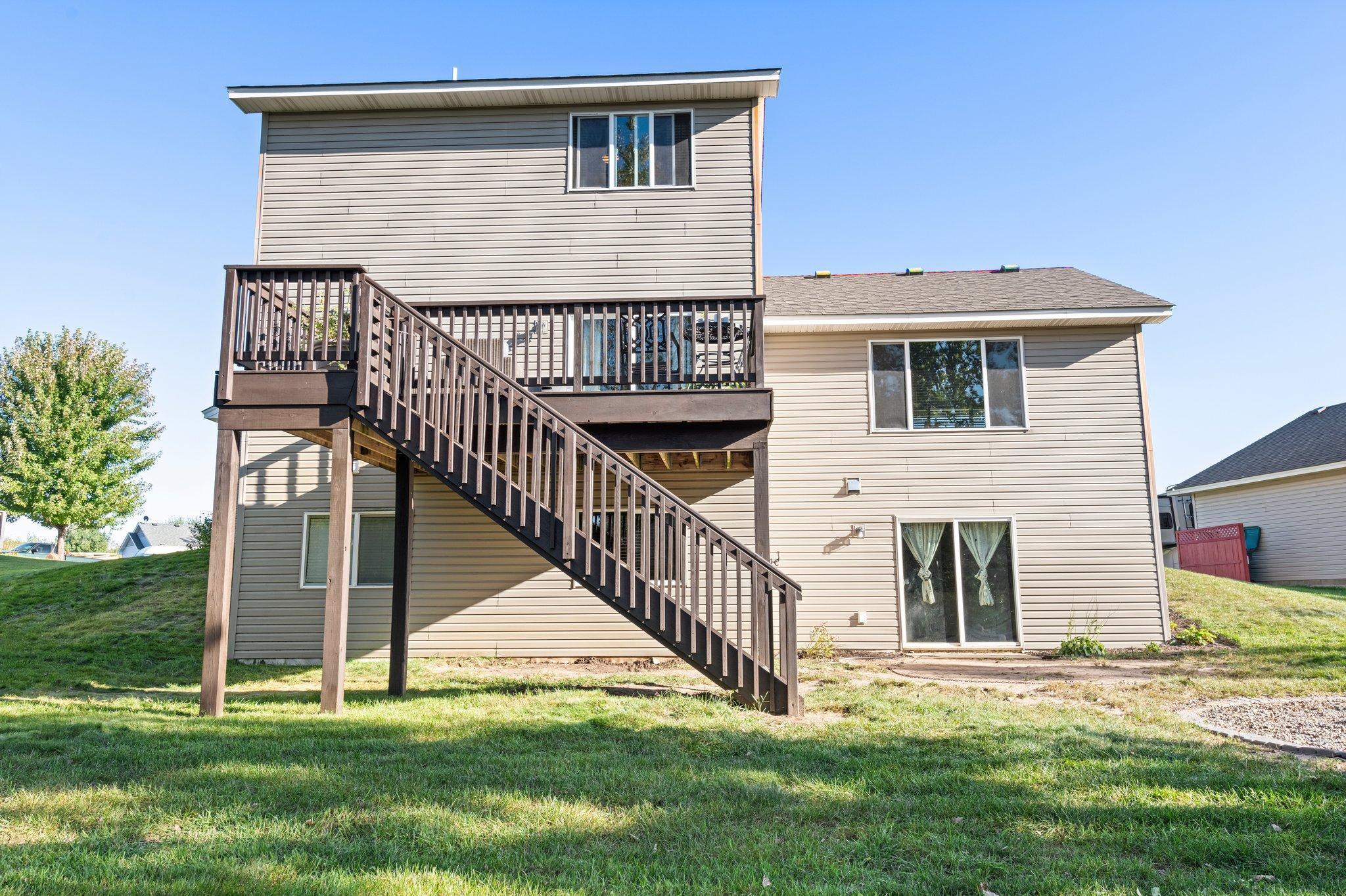 680 Elins Lake Road SE