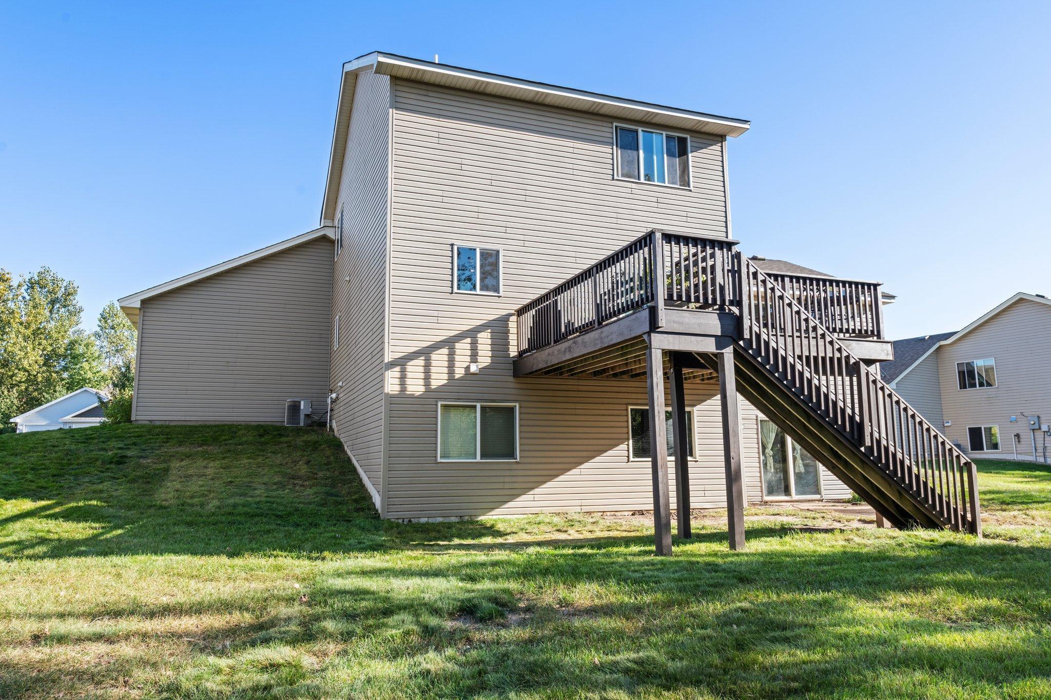 680 Elins Lake Road SE