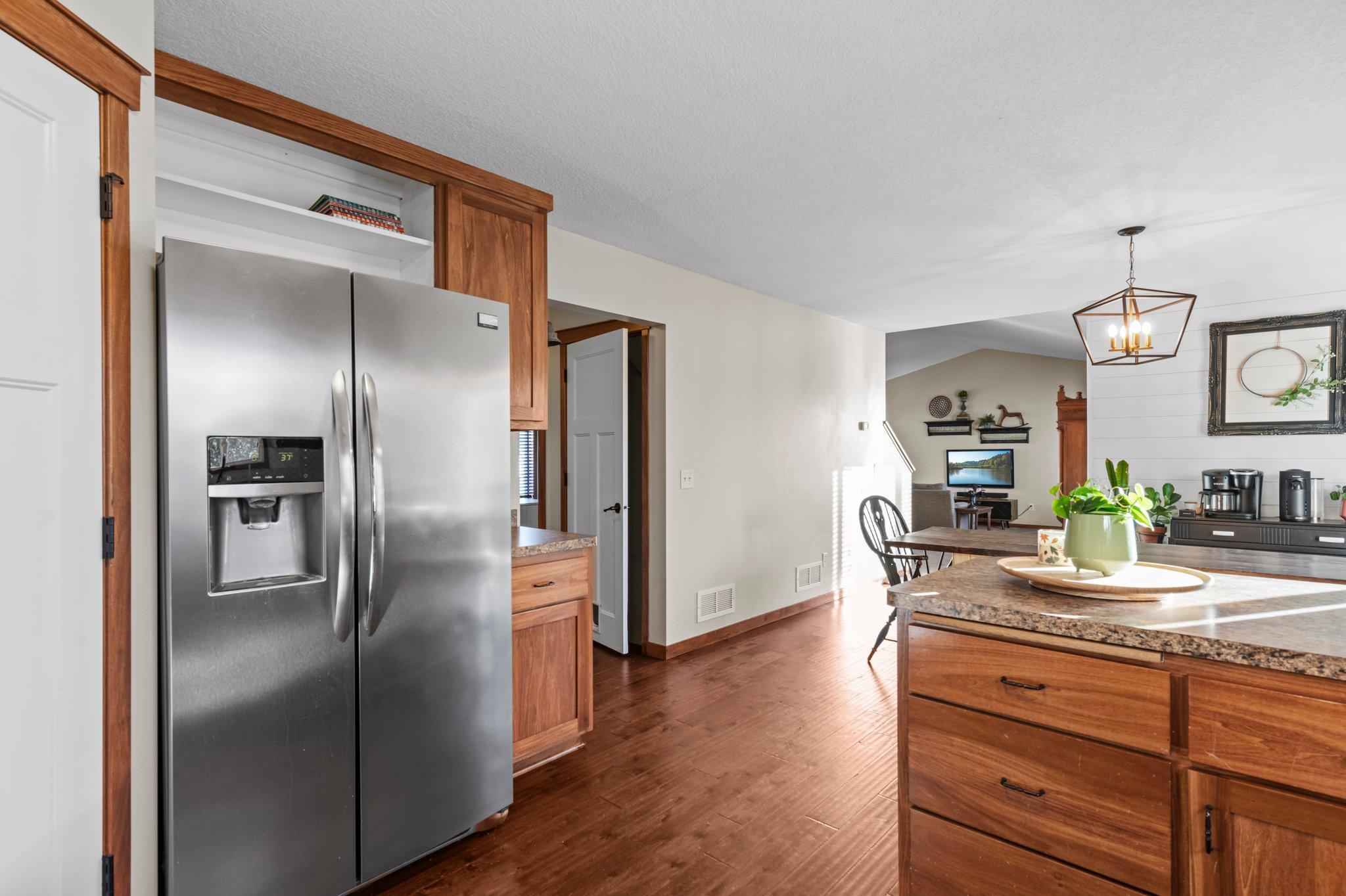 680 Elins Lake Road SE