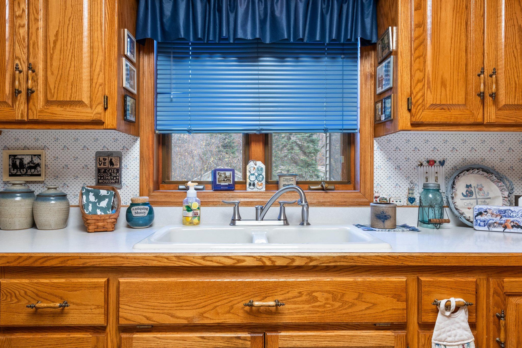 2830 Laurel Street S