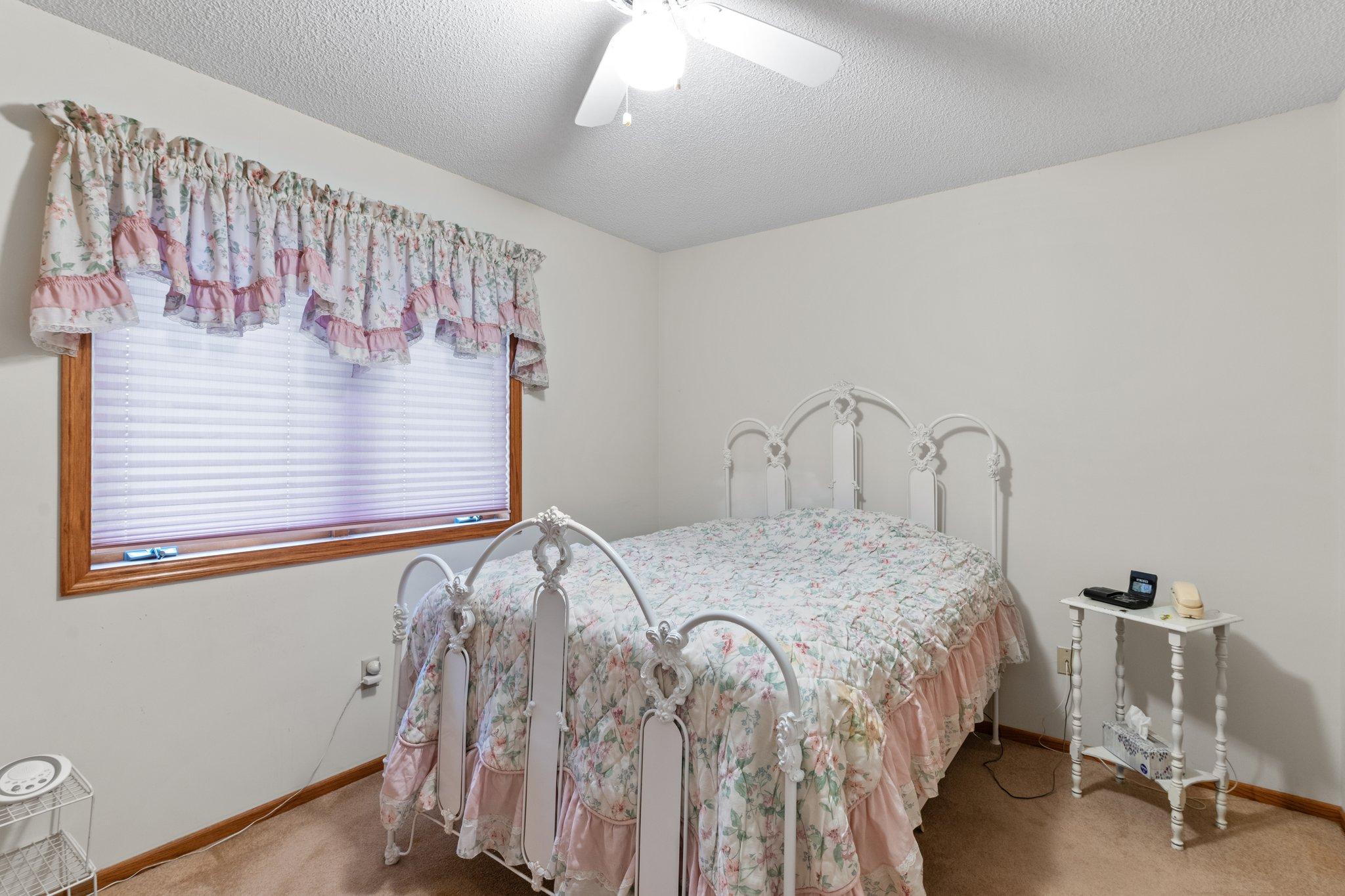 2830 Laurel Street S