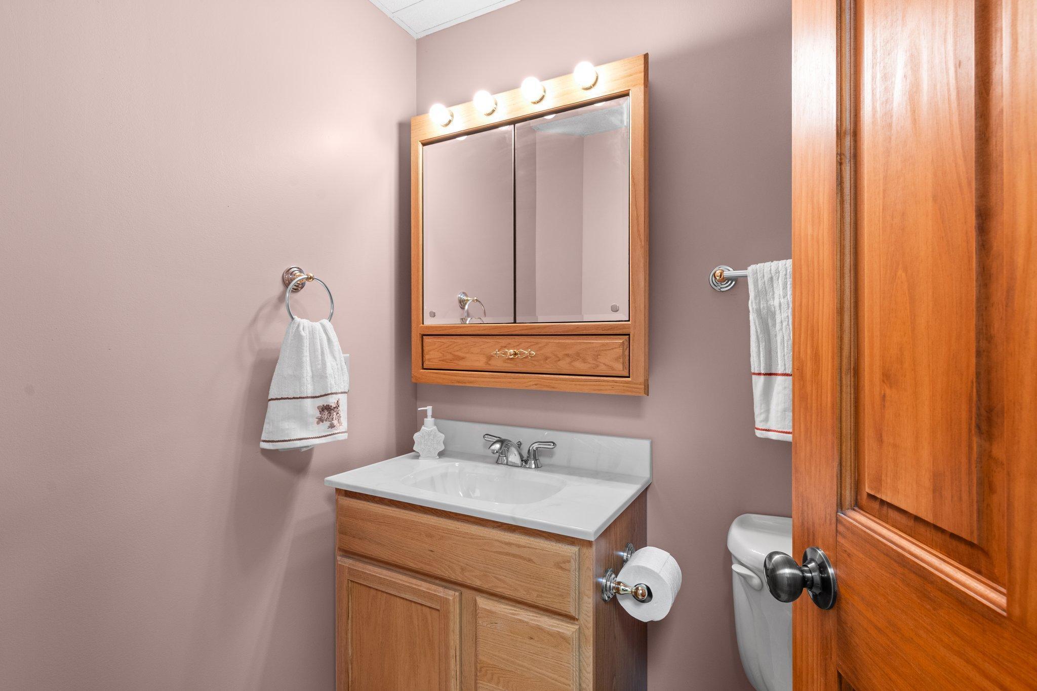 2830 Laurel Street S