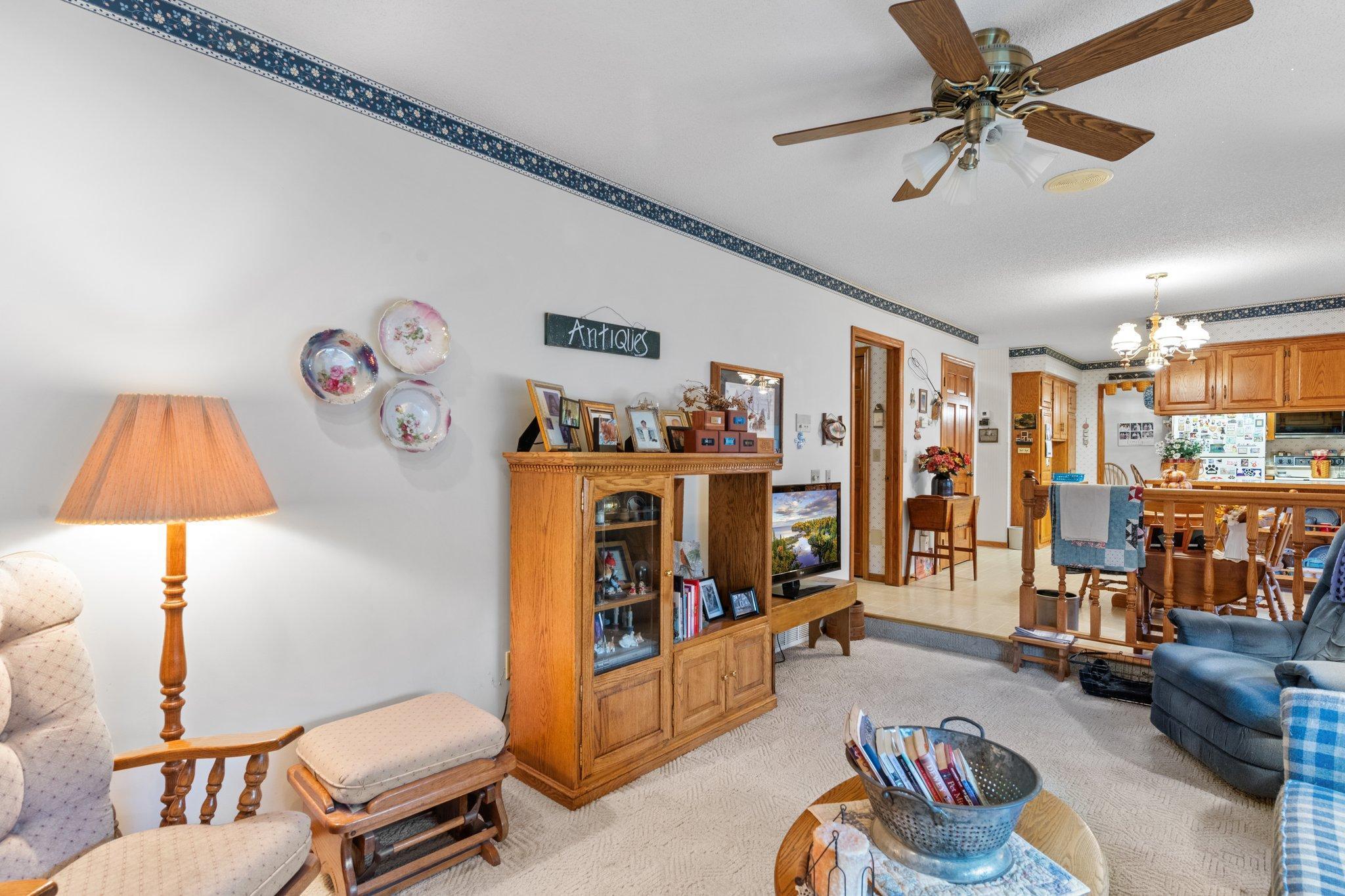 2830 Laurel Street S