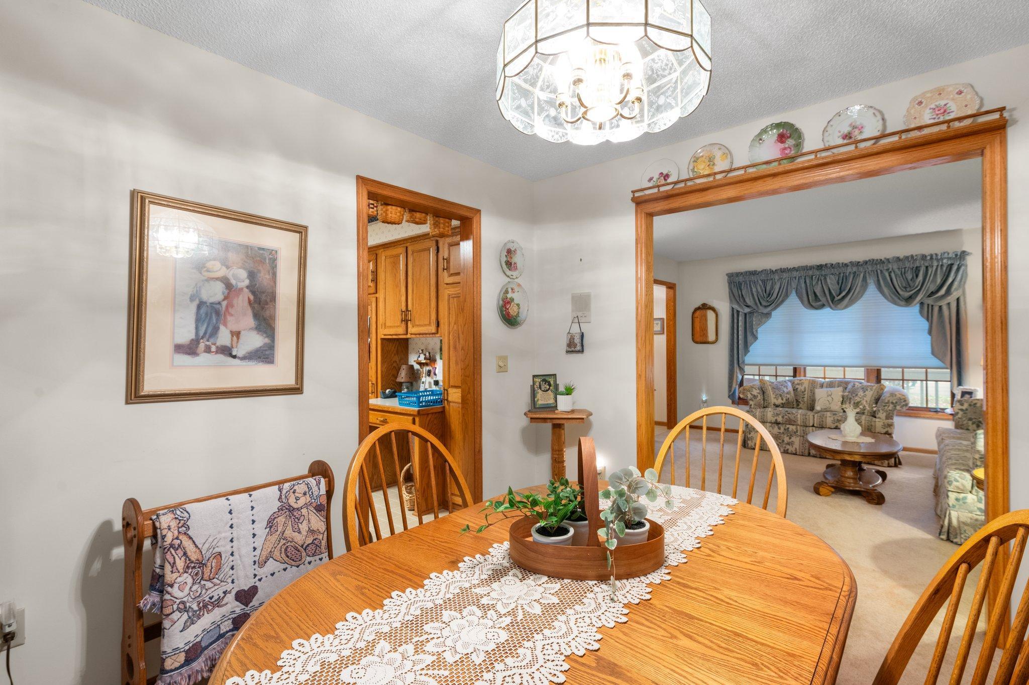 2830 Laurel Street S