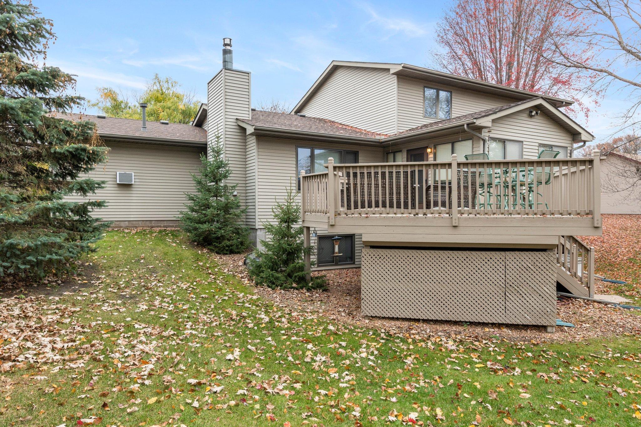 2830 Laurel Street S