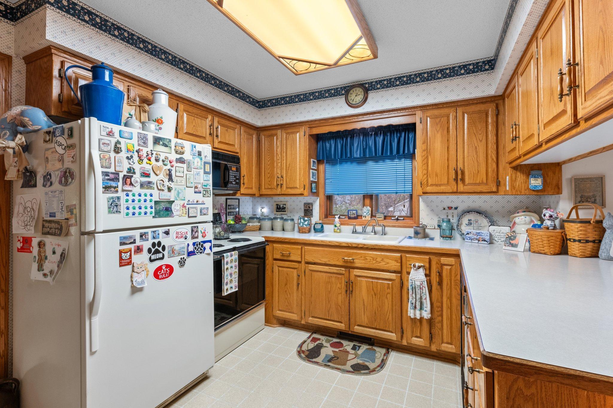 2830 Laurel Street S