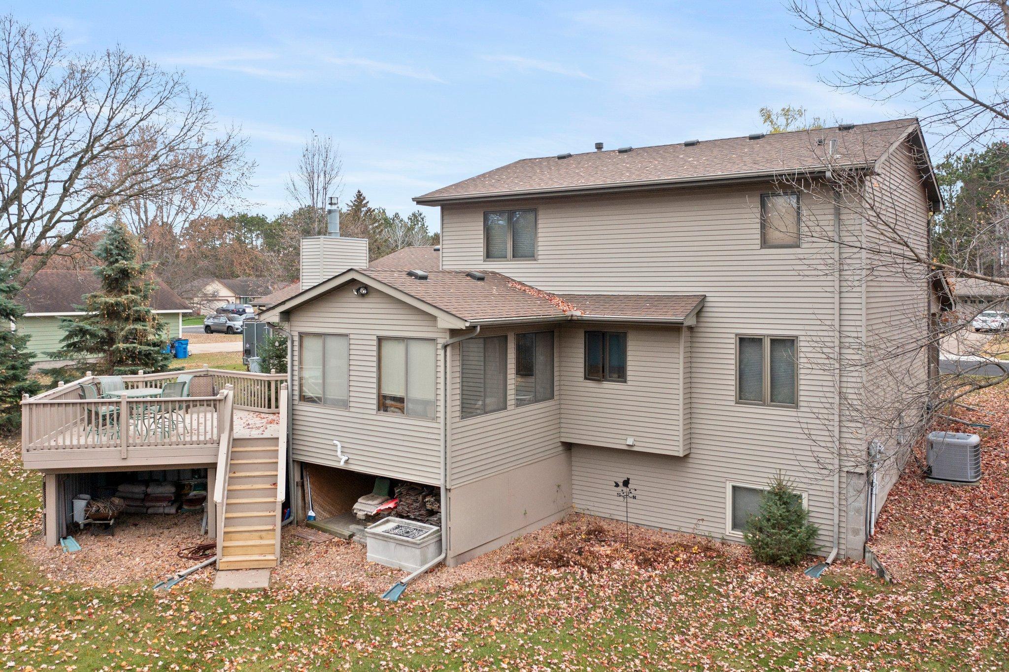 2830 Laurel Street S