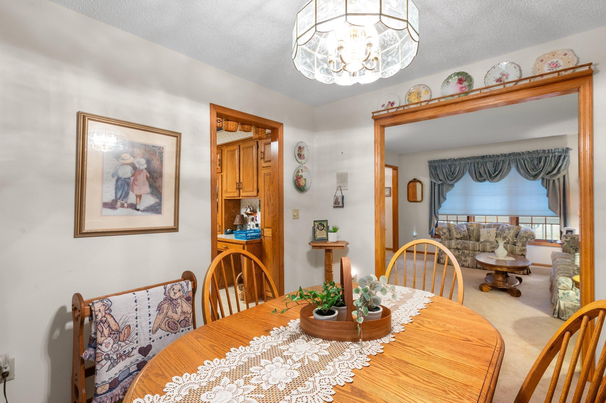 2830 Laurel Street S