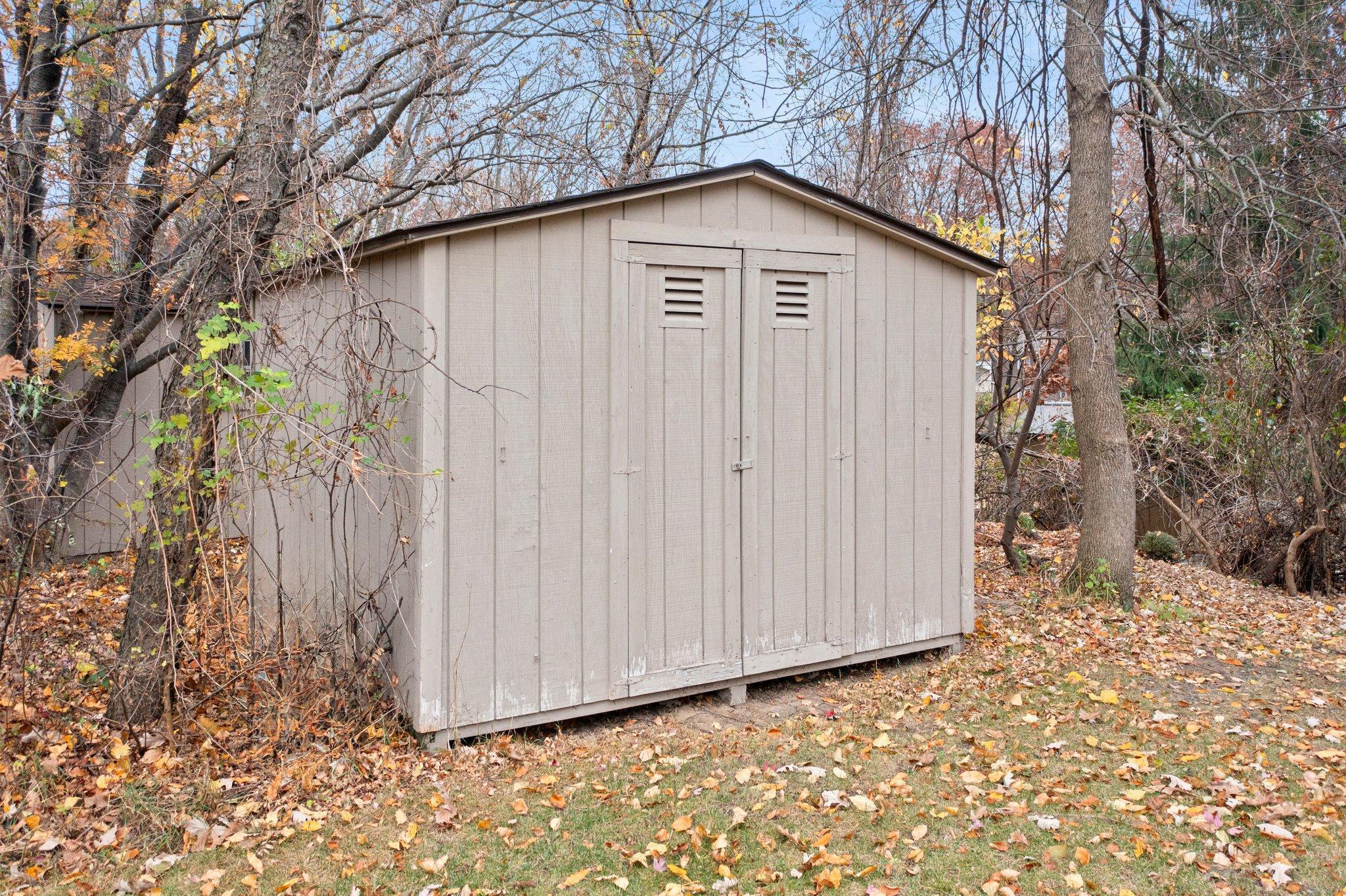 2830 Laurel Street S