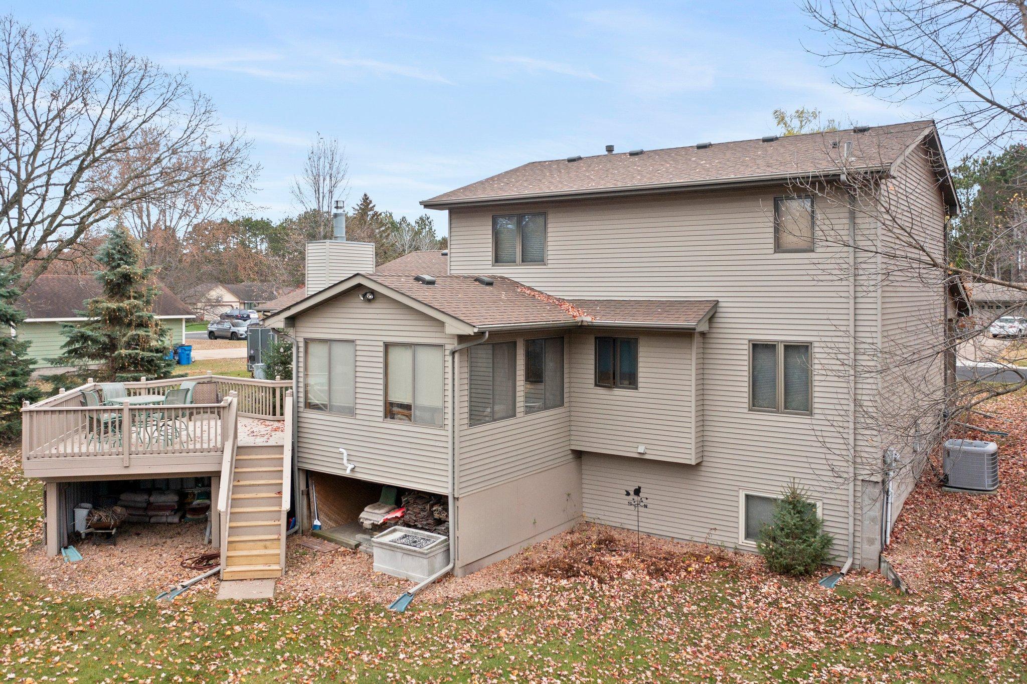 2830 Laurel Street S