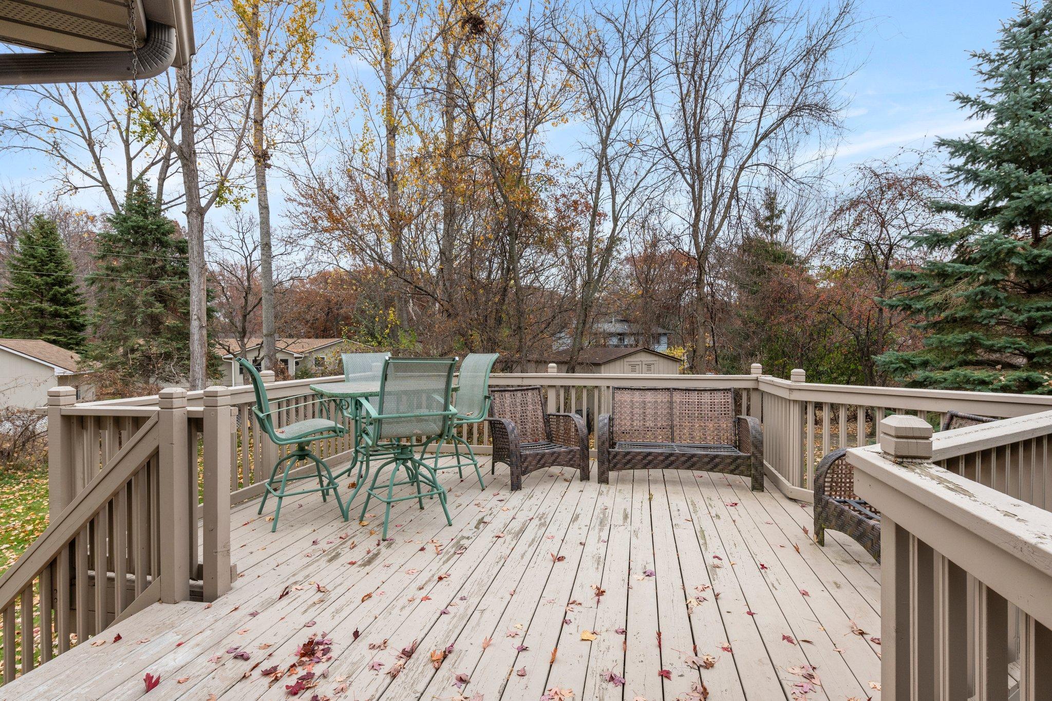 2830 Laurel Street S