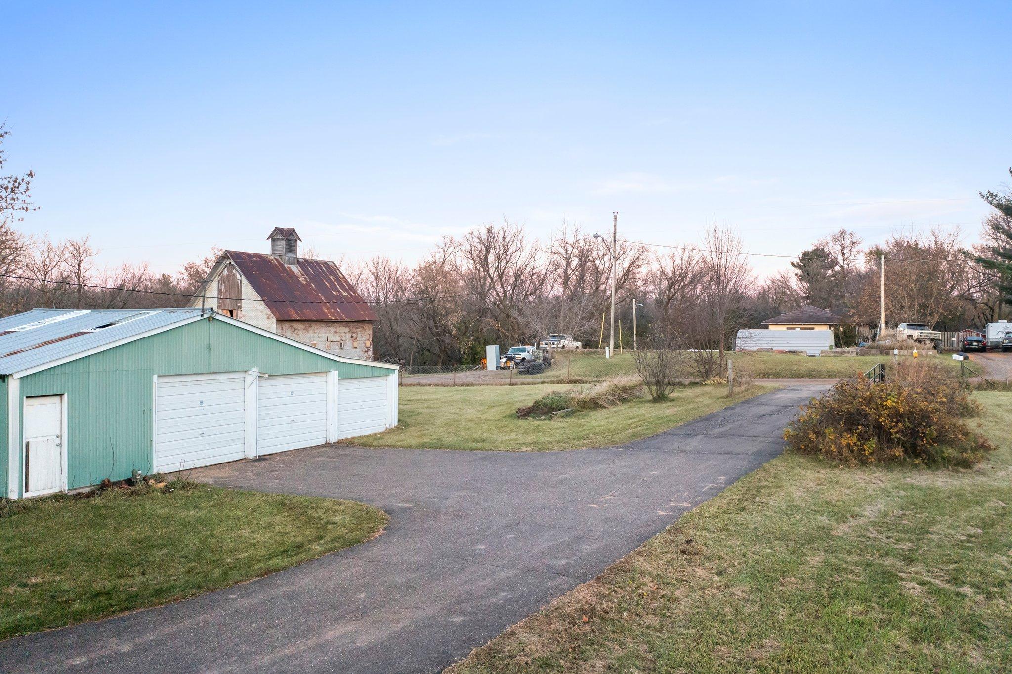 44040 Gladstone Avenue