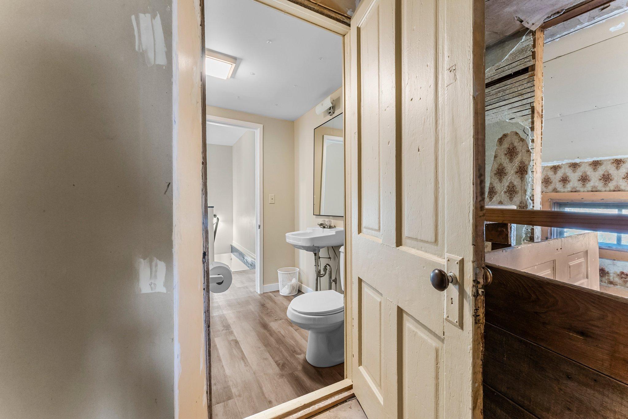 44040 Gladstone Avenue