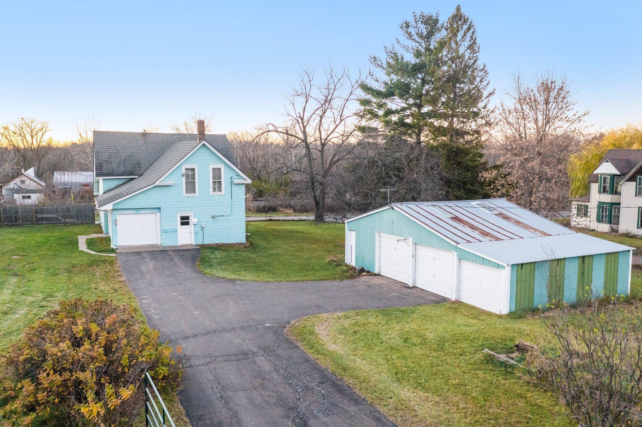 44040 Gladstone Avenue