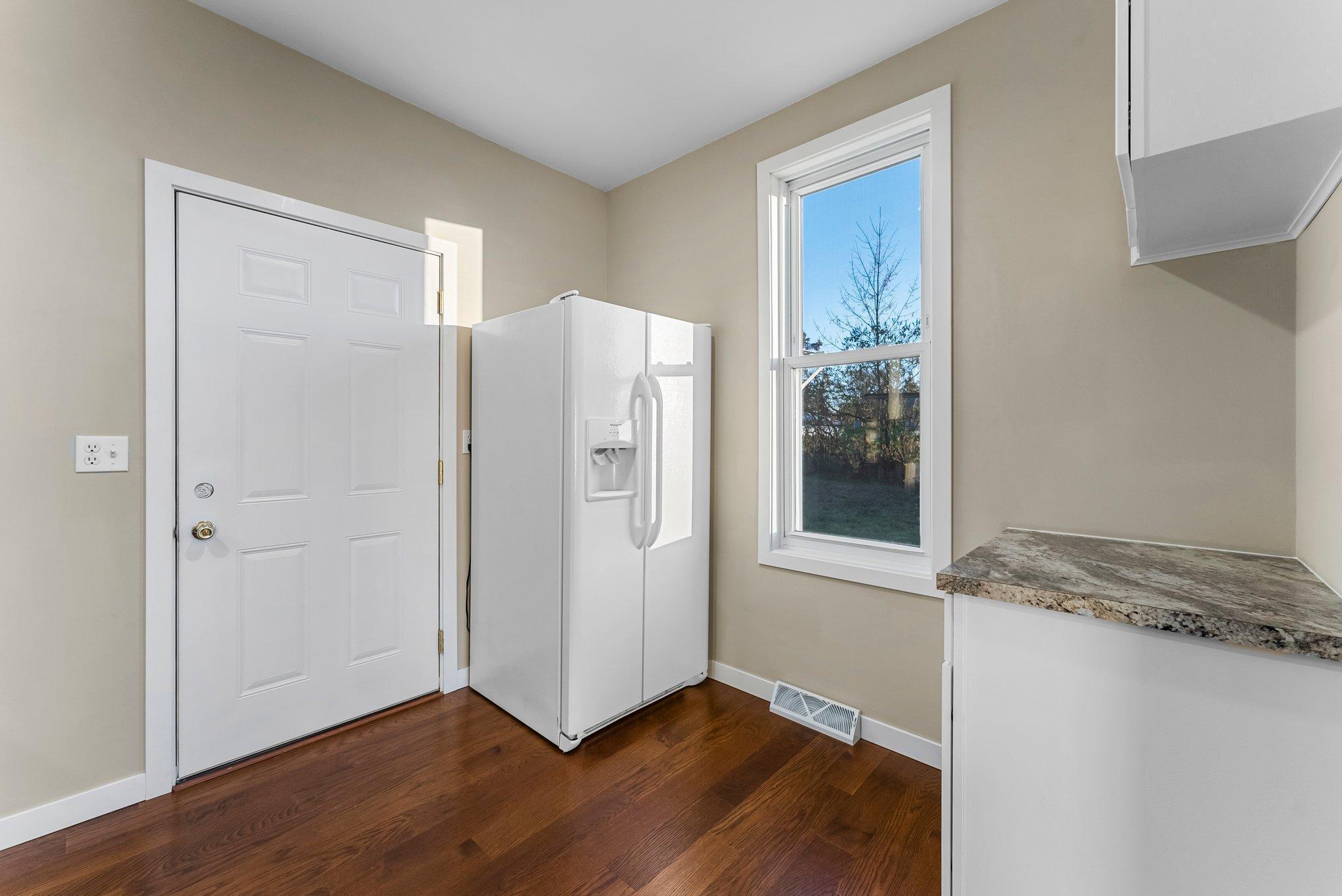 44040 Gladstone Avenue