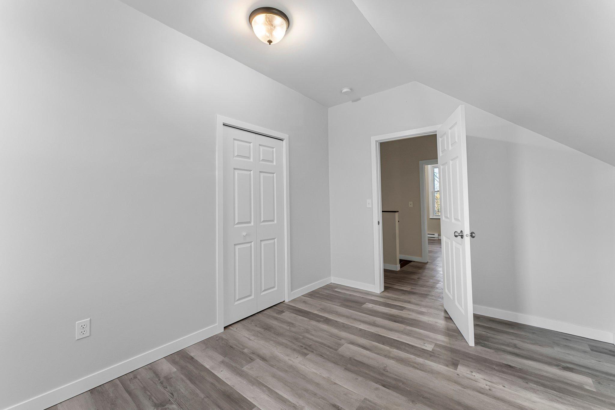 44040 Gladstone Avenue