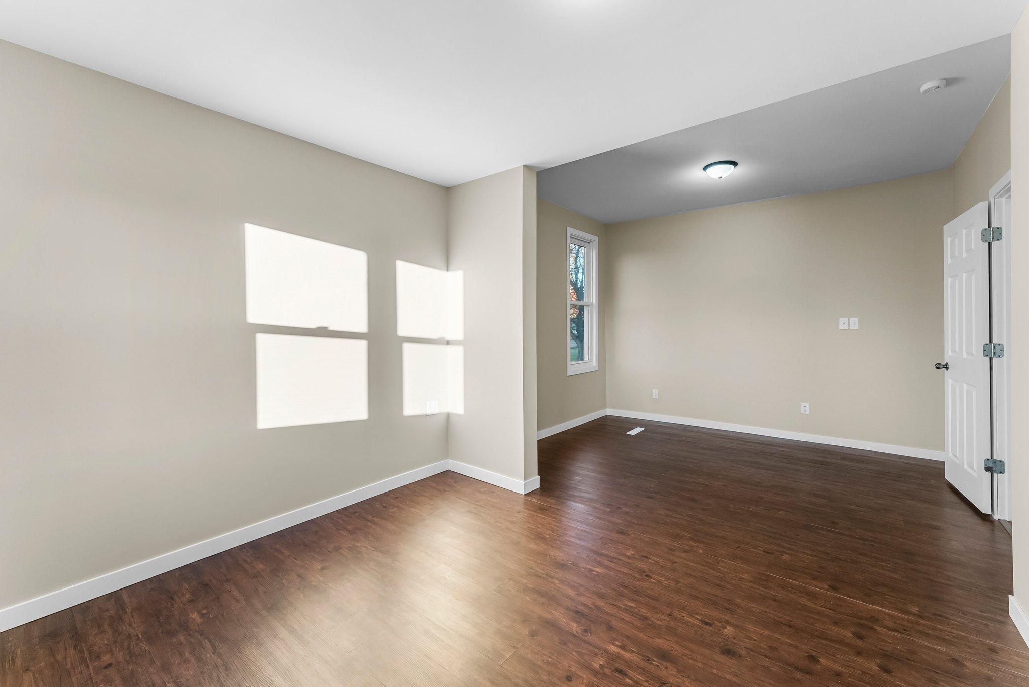 44040 Gladstone Avenue