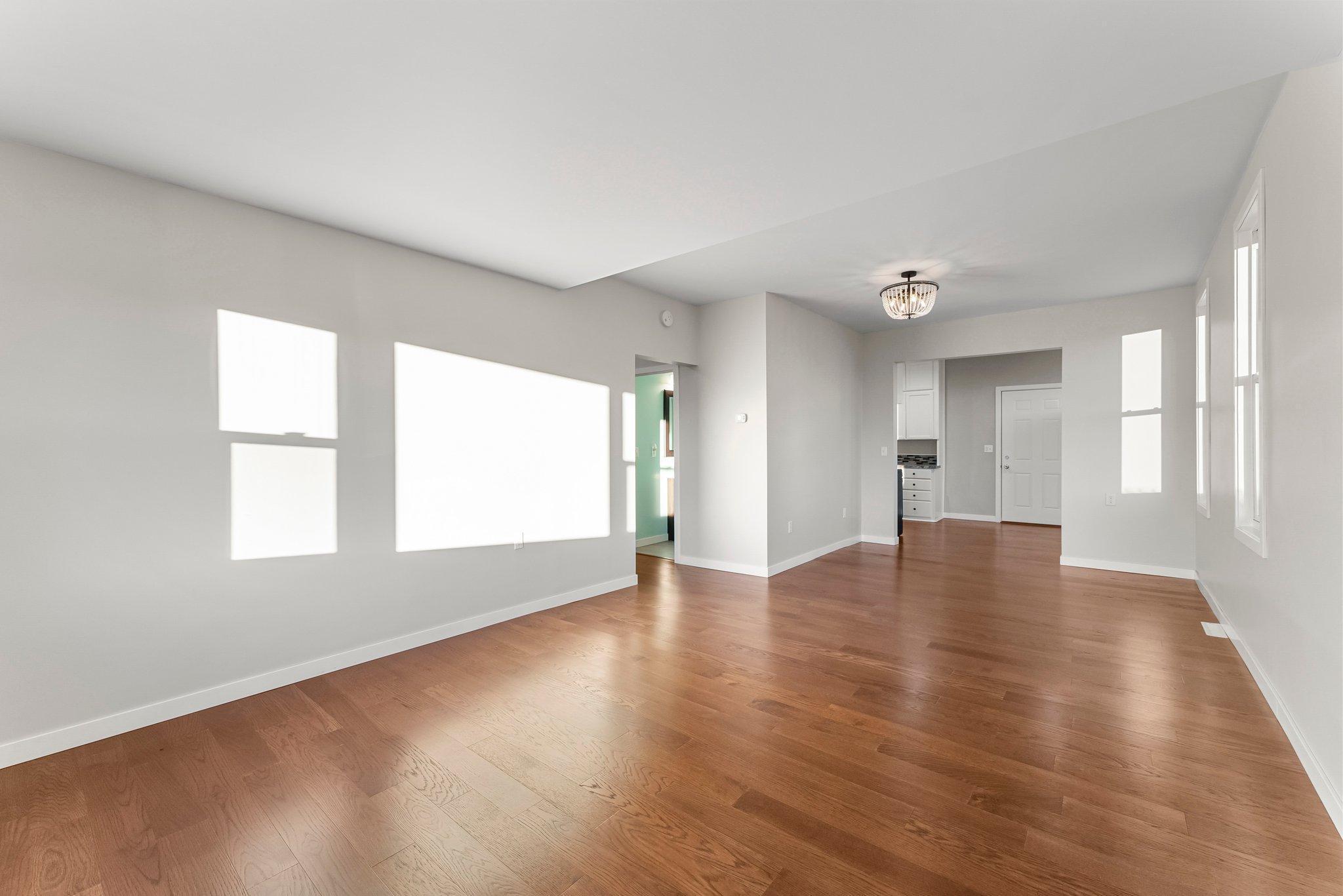 44040 Gladstone Avenue