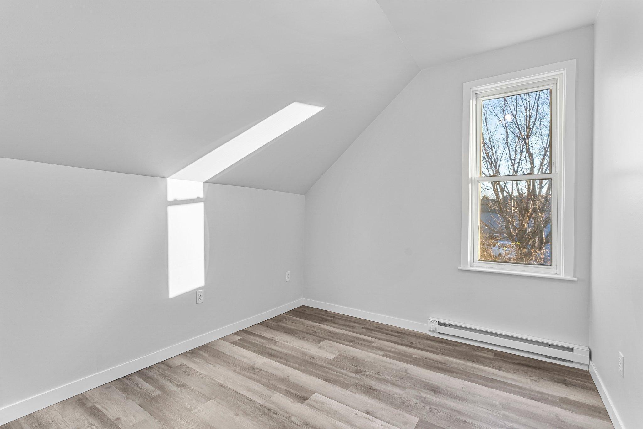 44040 Gladstone Avenue