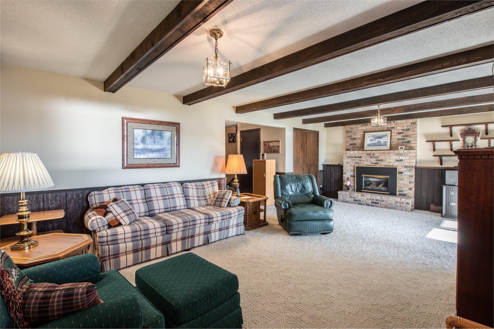 24100 Skylark Drive NE