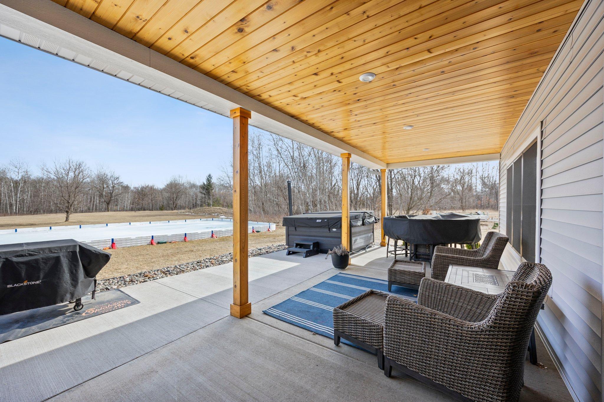 31233 Yucca Court NW