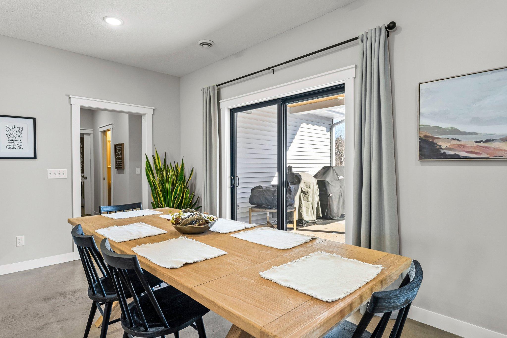 31233 Yucca Court NW