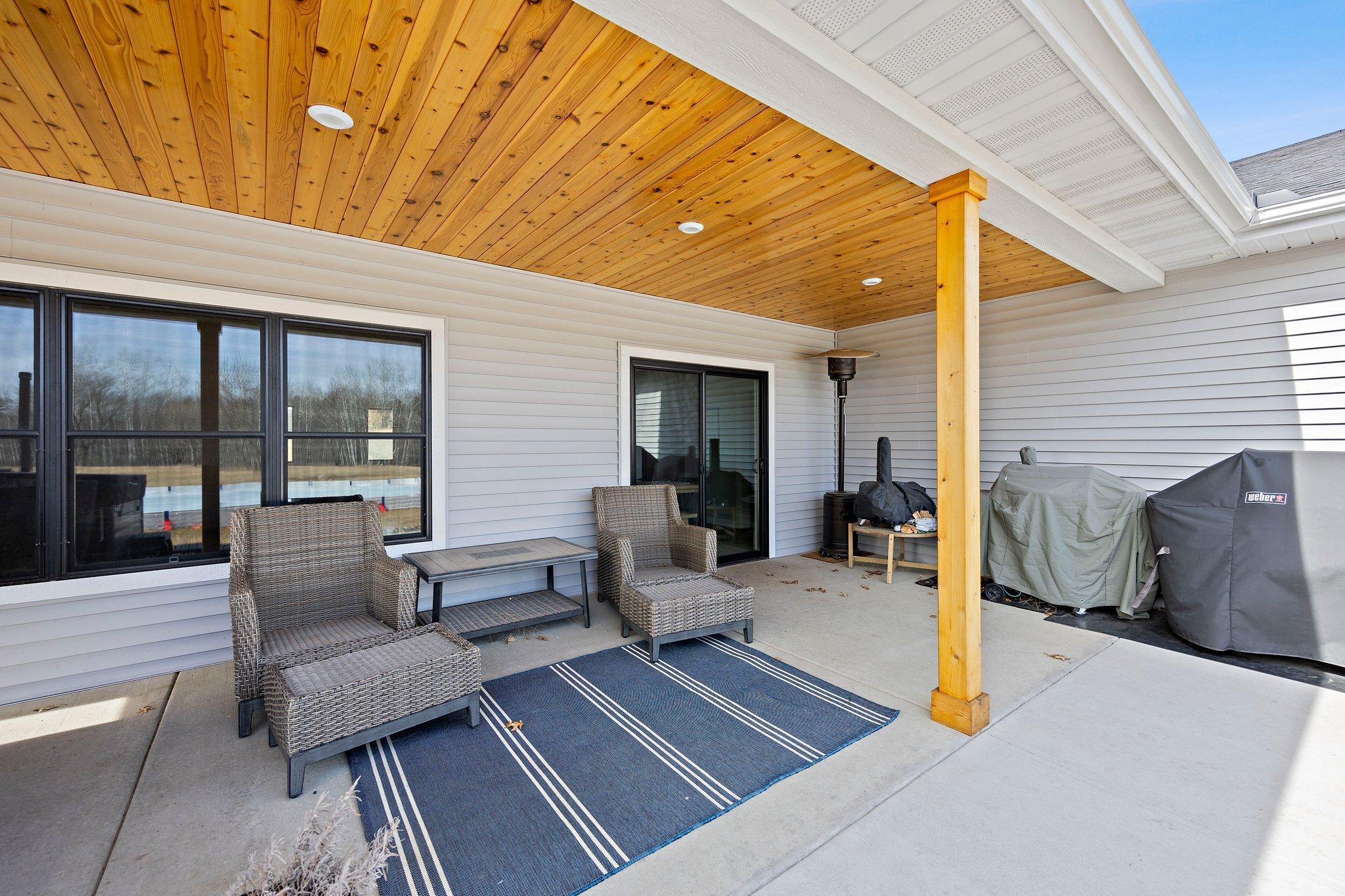 31233 Yucca Court NW