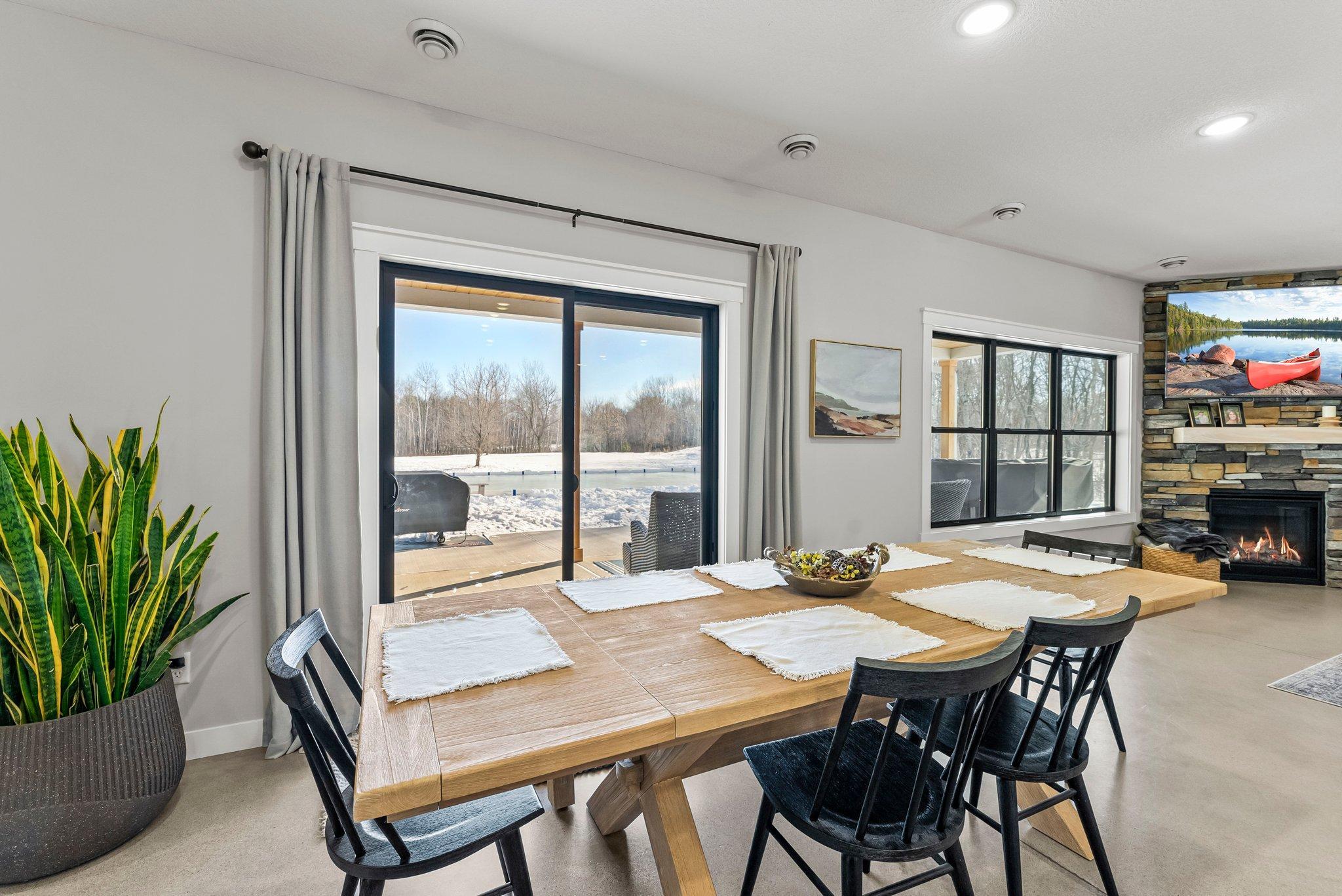 31233 Yucca Court NW