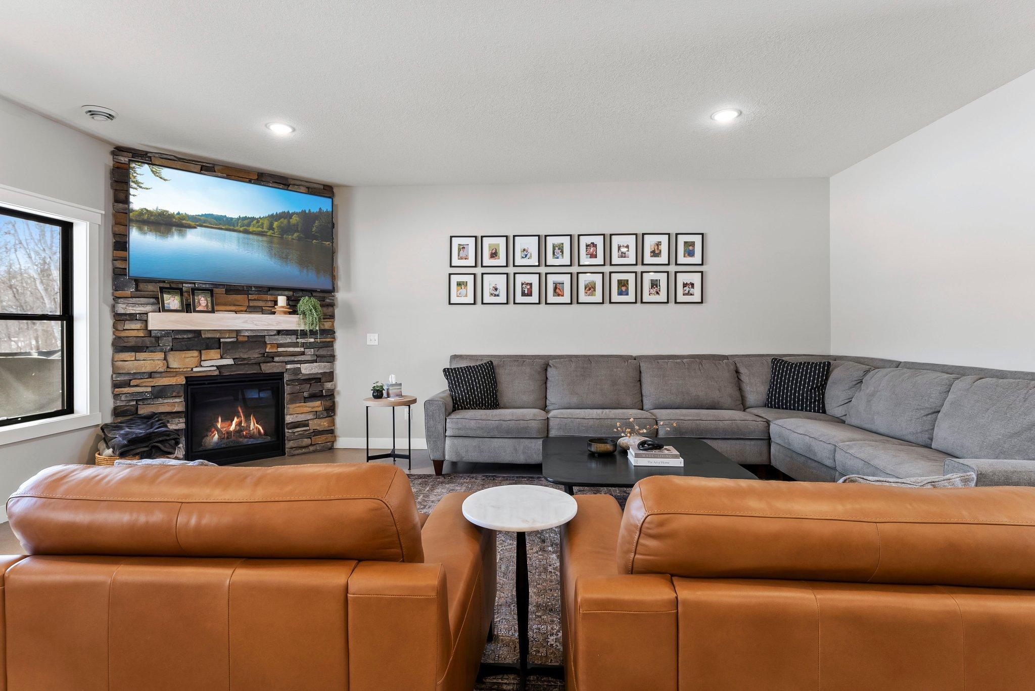 31233 Yucca Court NW